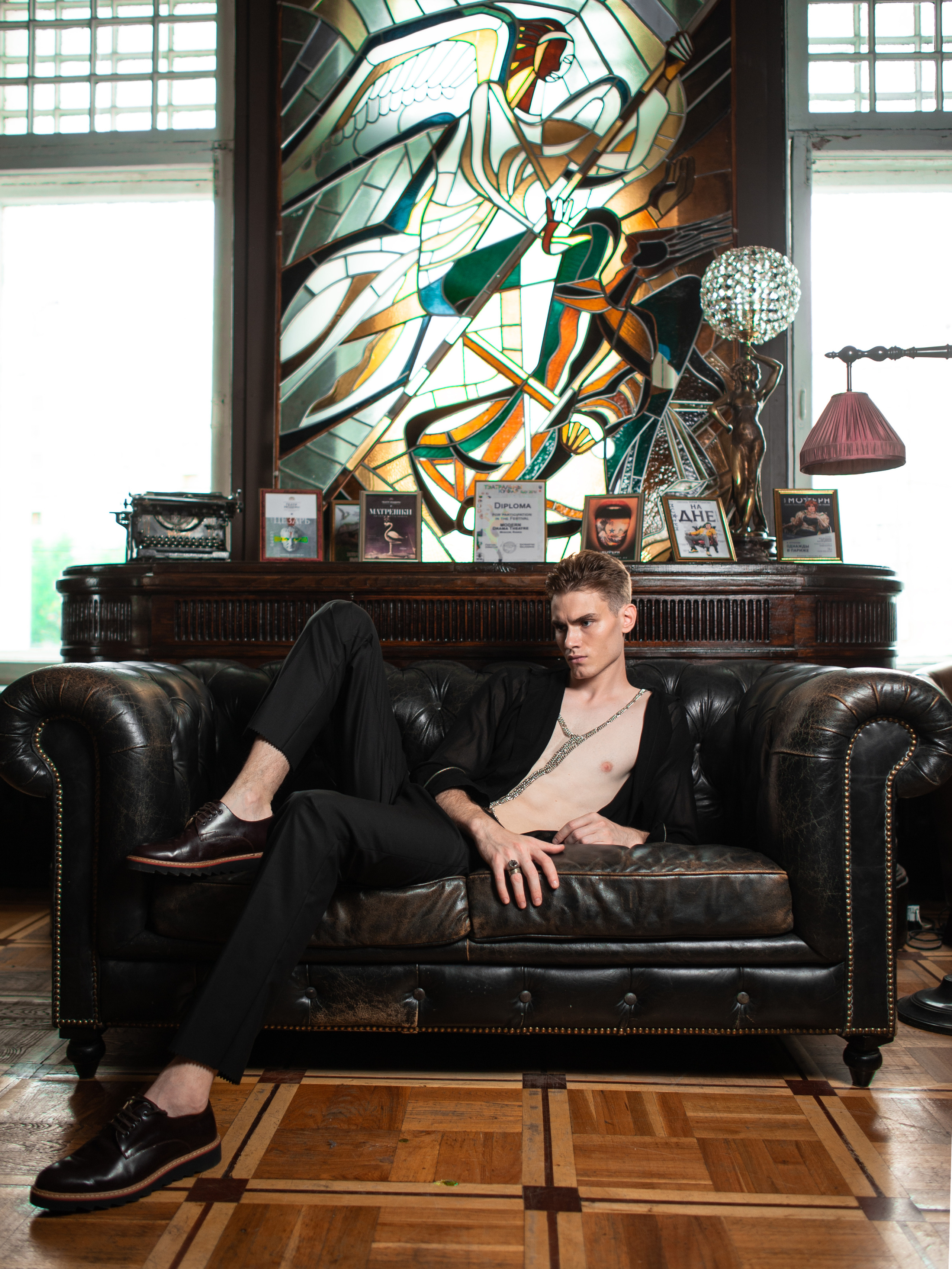 MODERN for CLIENT Magazine. Fashion-фотограф (фэшн-фотограф) в Москве Руслан Исинев (Ruslan Isinev)