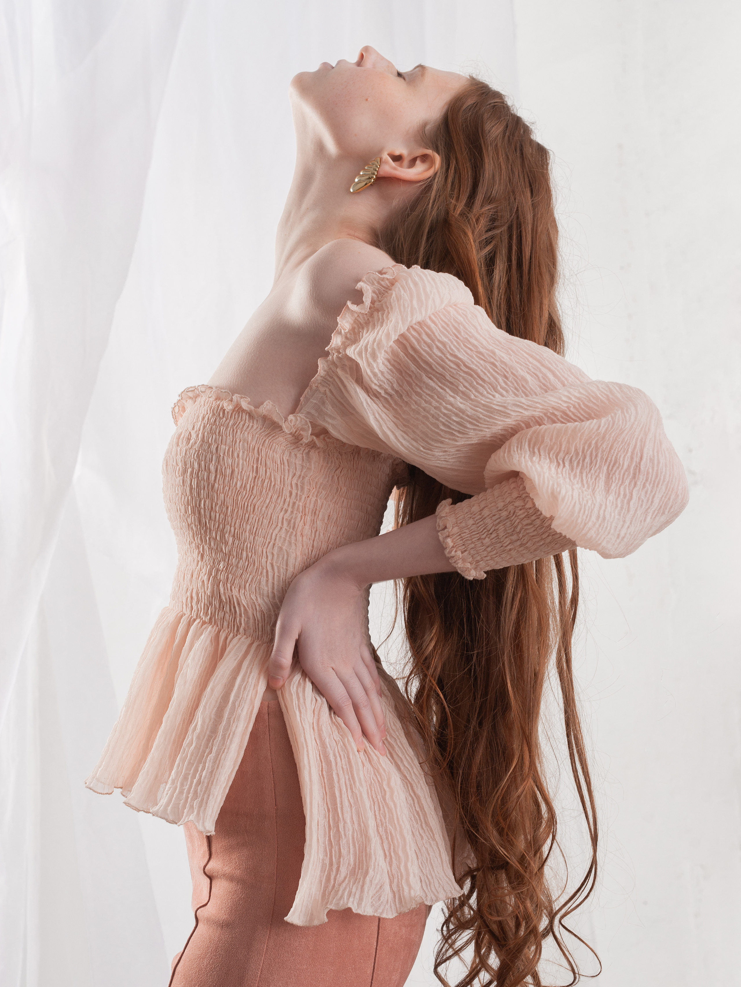 YULIA MAKOGON. Fashion-фотограф (фэшн-фотограф) в Москве Руслан Исинев (Ruslan Isinev)