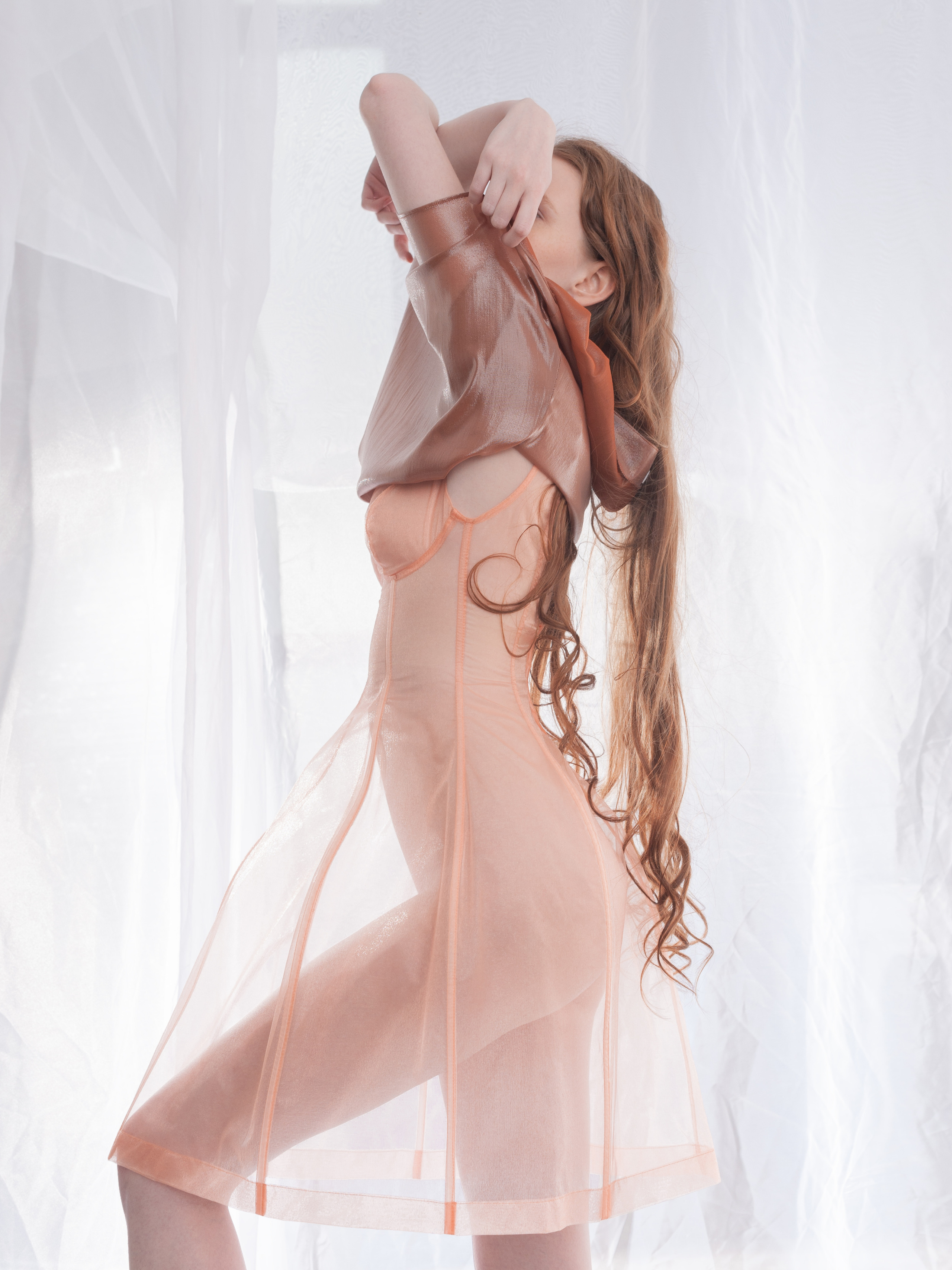 YULIA MAKOGON. Fashion-фотограф (фэшн-фотограф) в Москве Руслан Исинев (Ruslan Isinev)