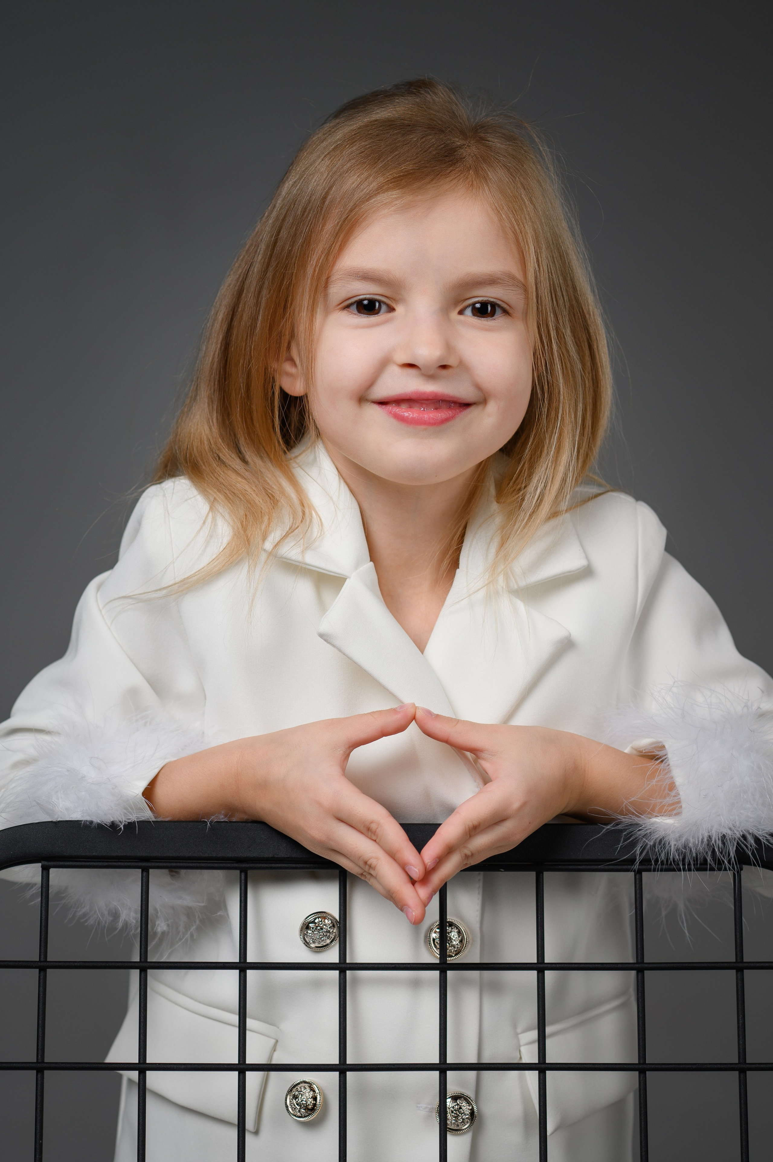 Стильная съёмка для маленькой красавицы. Свадебный фотограф Константинова Елена