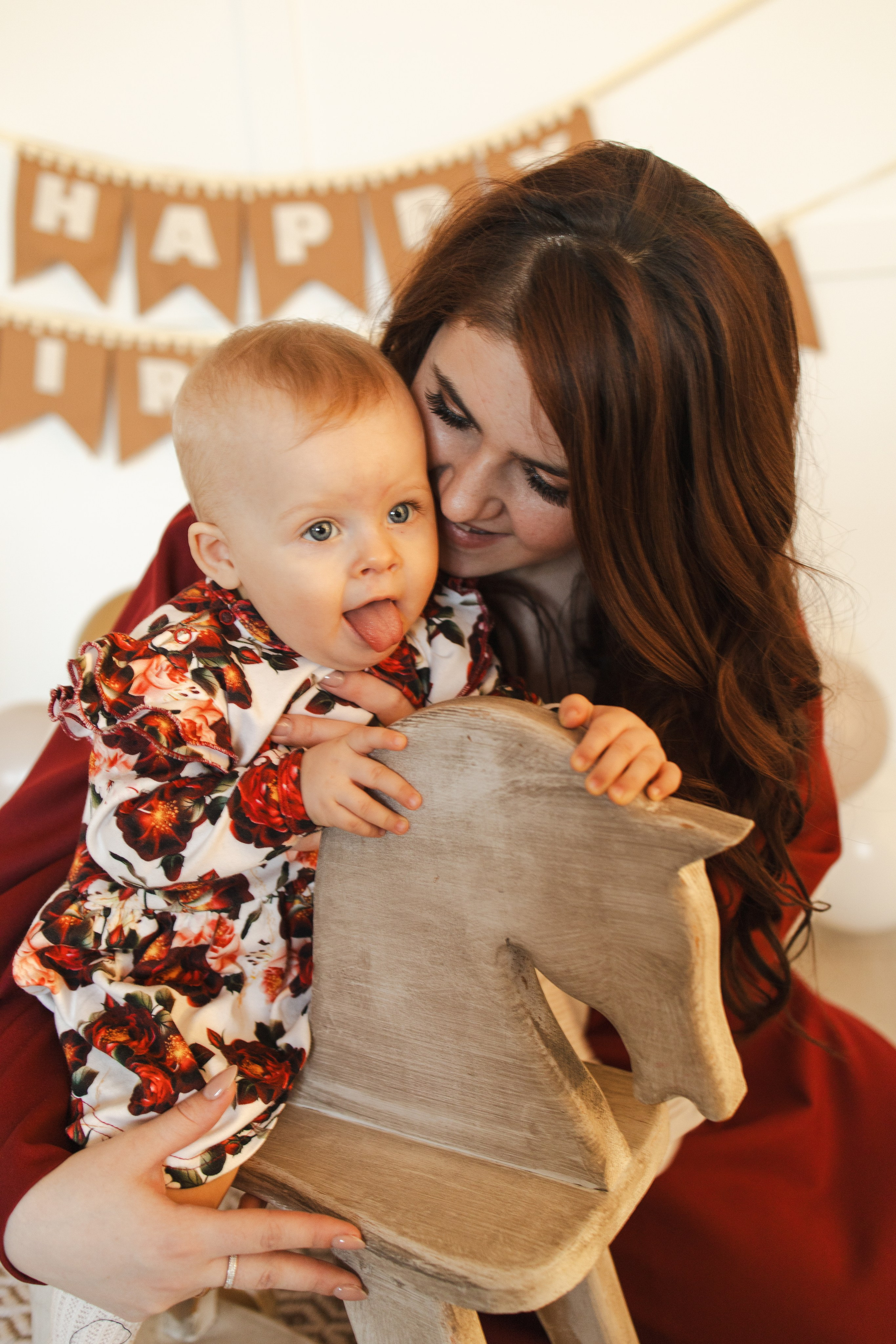 Есения 1 годик. Фотограф в Иркутске Тома Кабанова