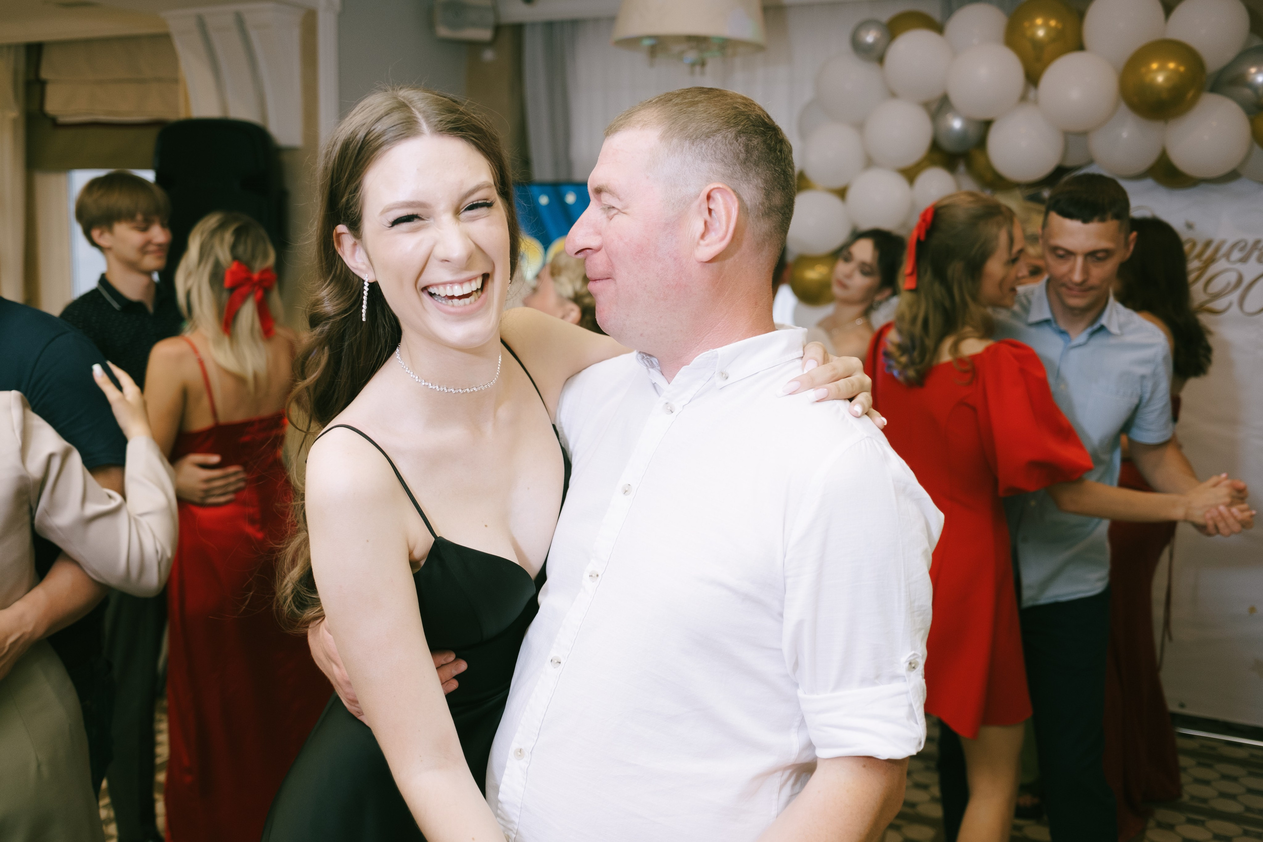 Выпускной школа 33. Свадебный и репортажной фотограф Денис Ожигин в Краснодаре и Краснодарском крае