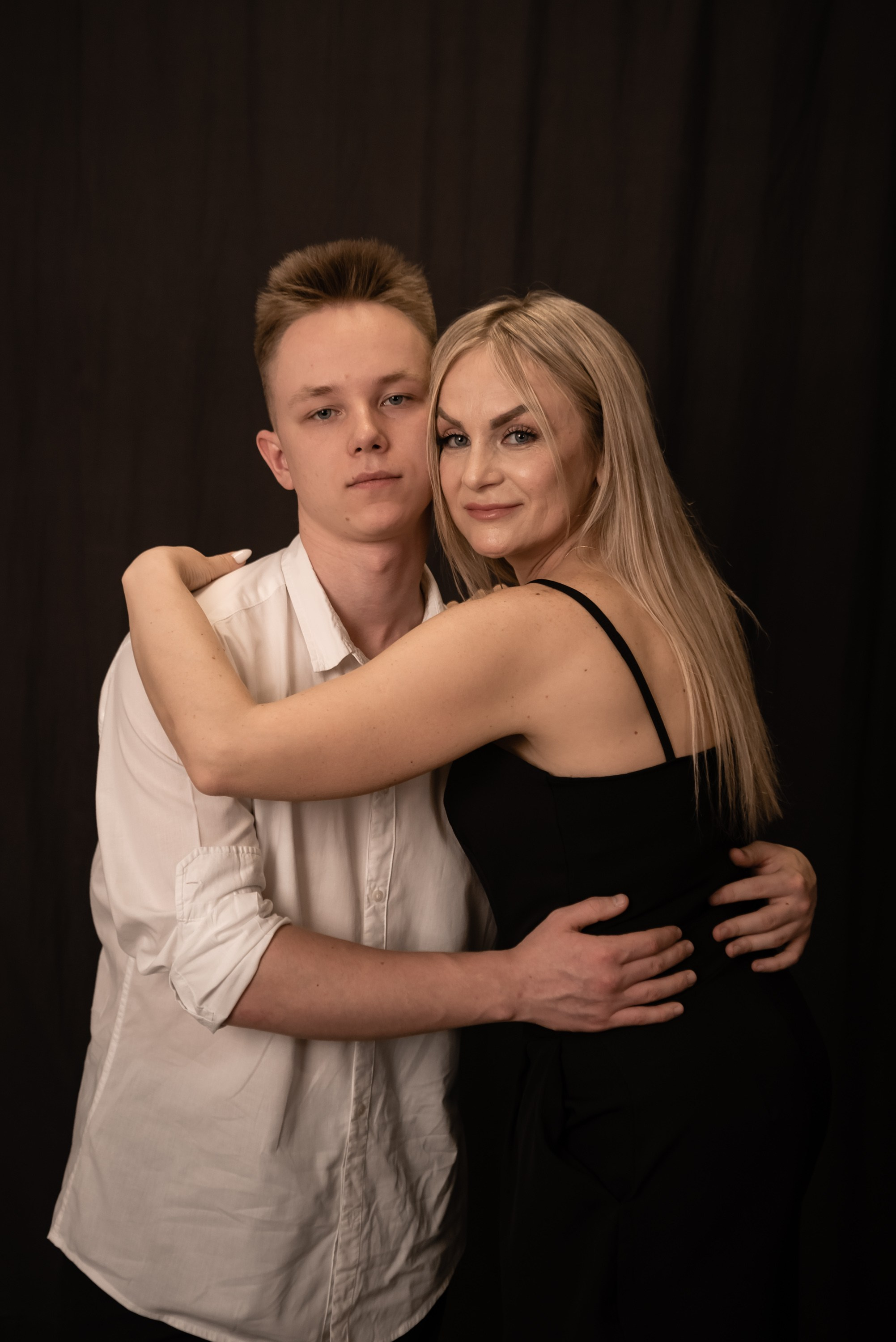 Семейная съемка в студии. Фотограф Тула творческие фотосессии недорого Ольга Ромашина