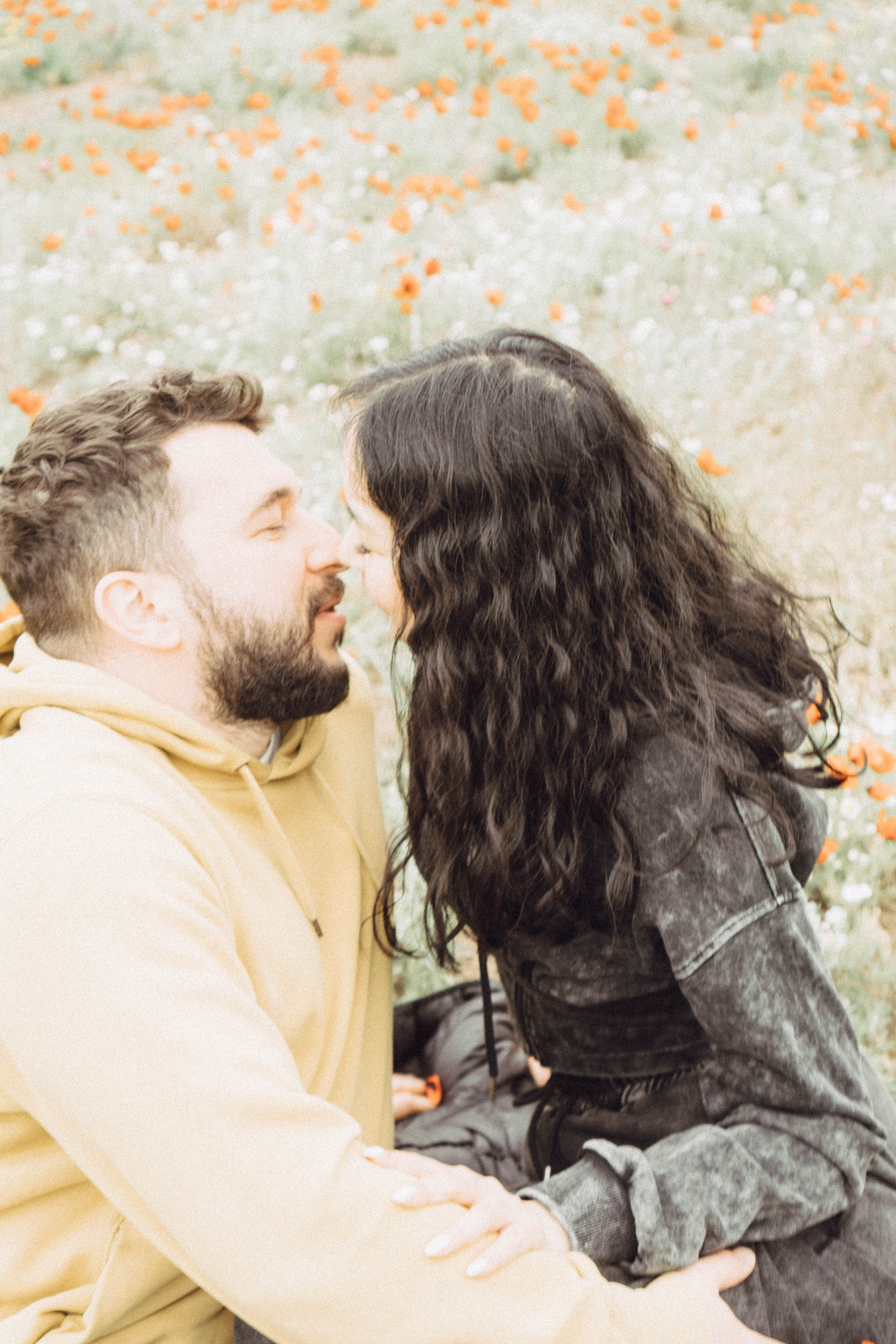 Любовь в маковом поле. Профессиональный фотограф, Санкт-Петербург — Виктория Богомолова