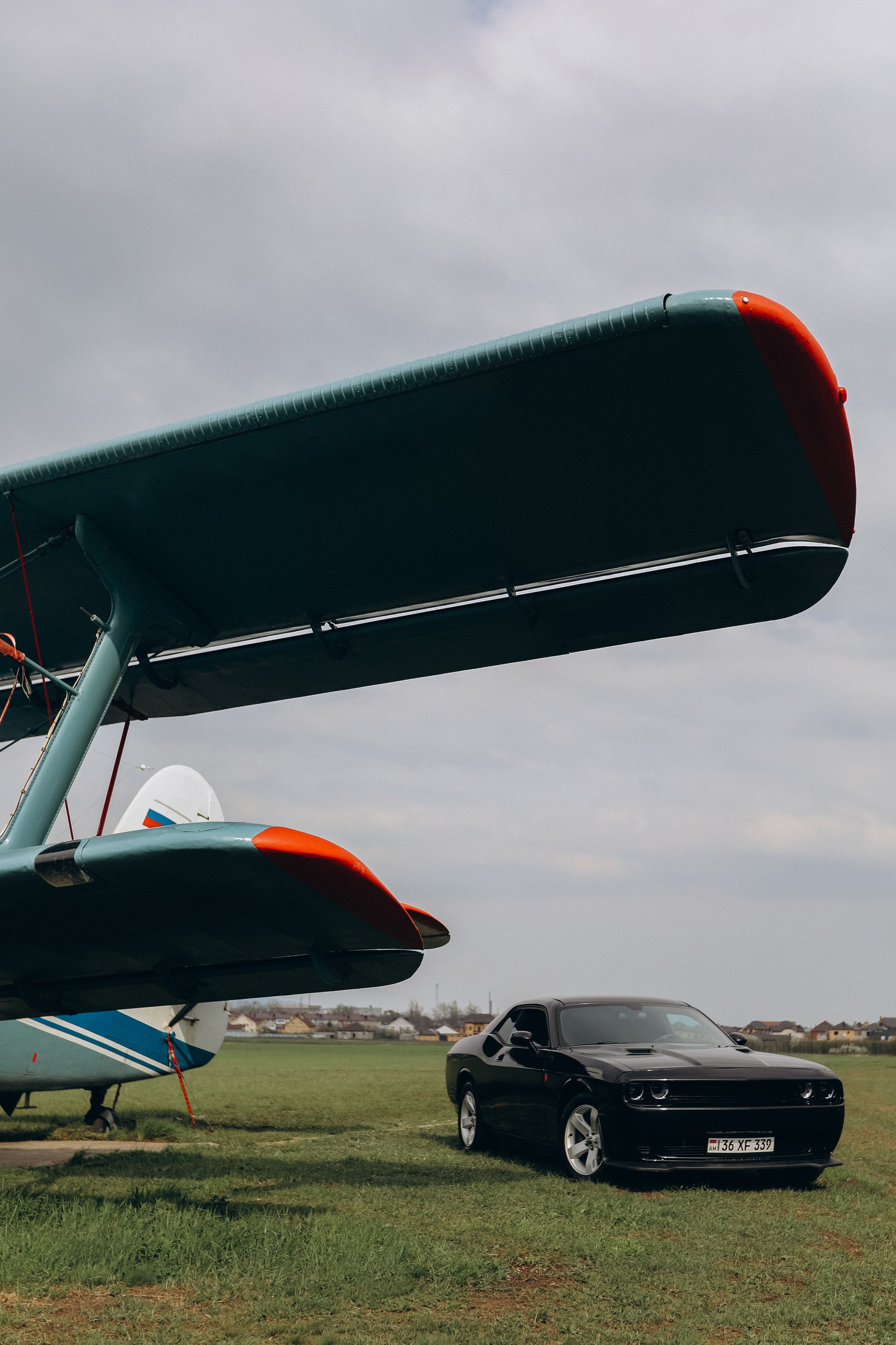Dodge Challenger SRT Demon. Свадебный и портретный фотограф в Пятигорске, КМВ — Власова Юля