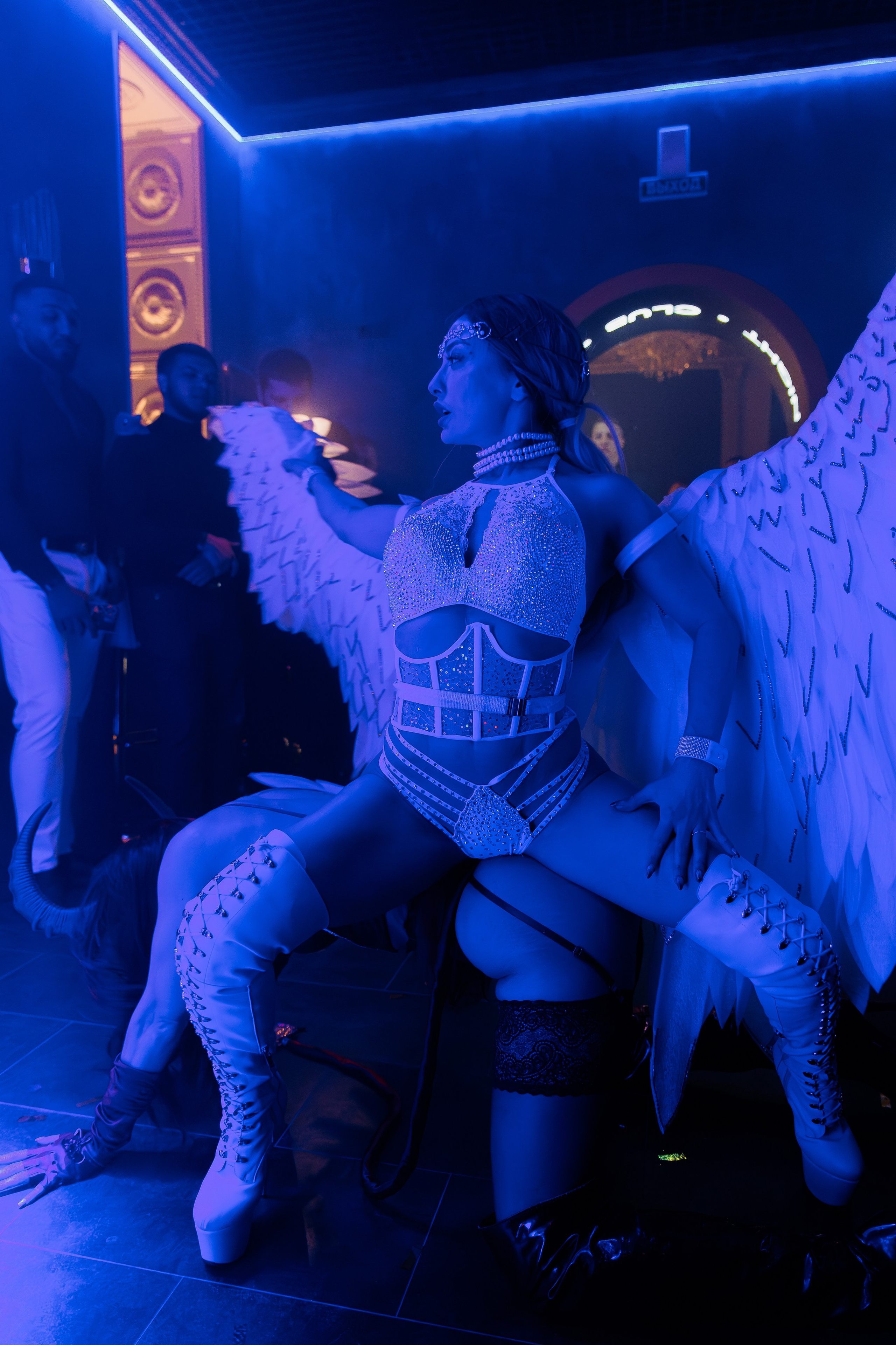 ЛУВР [Открытие Ночного клуба]. СВОИ. ФОТООТЧЕТЫ-СОБЫТИЯ-МЕСТА