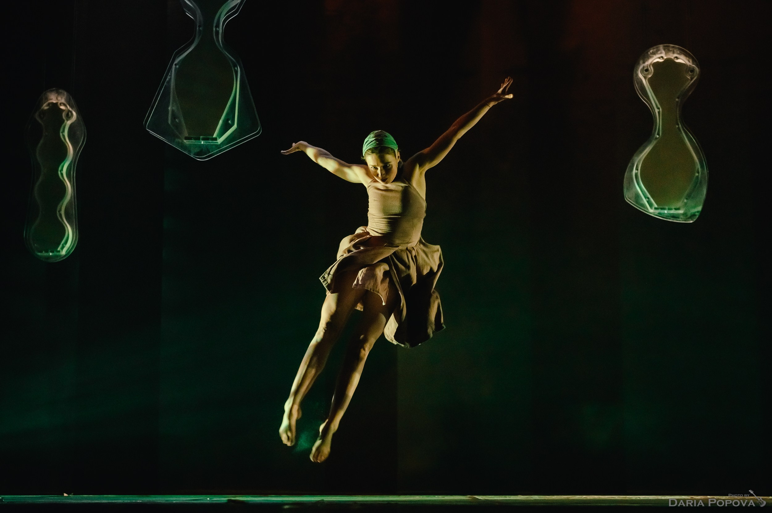 Спектакль «Сепия». Художник по свету Максим Сергачев