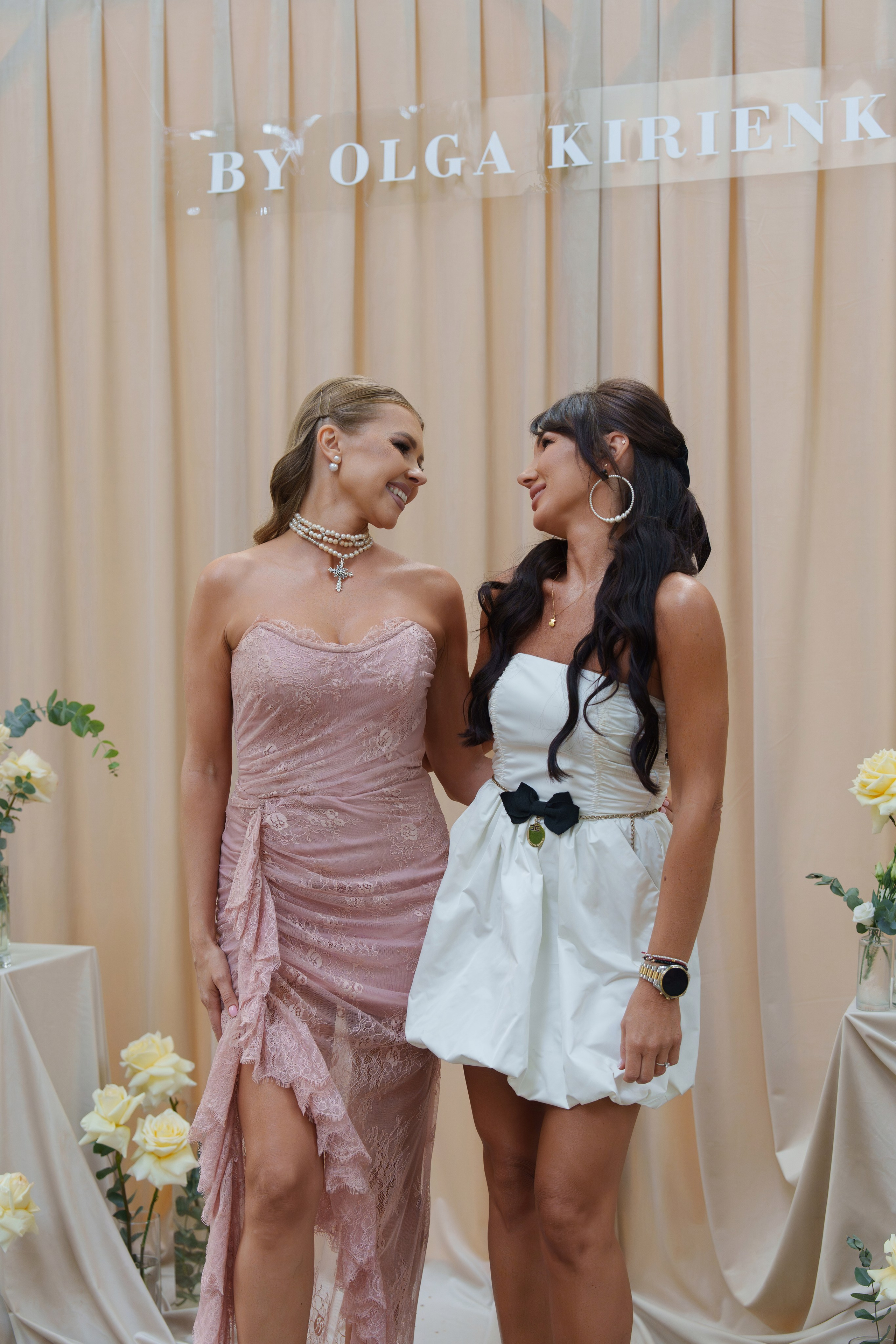 BY OLGA KIRIENKO. Свадебный и репортажный фотограф Элина Козырьянова