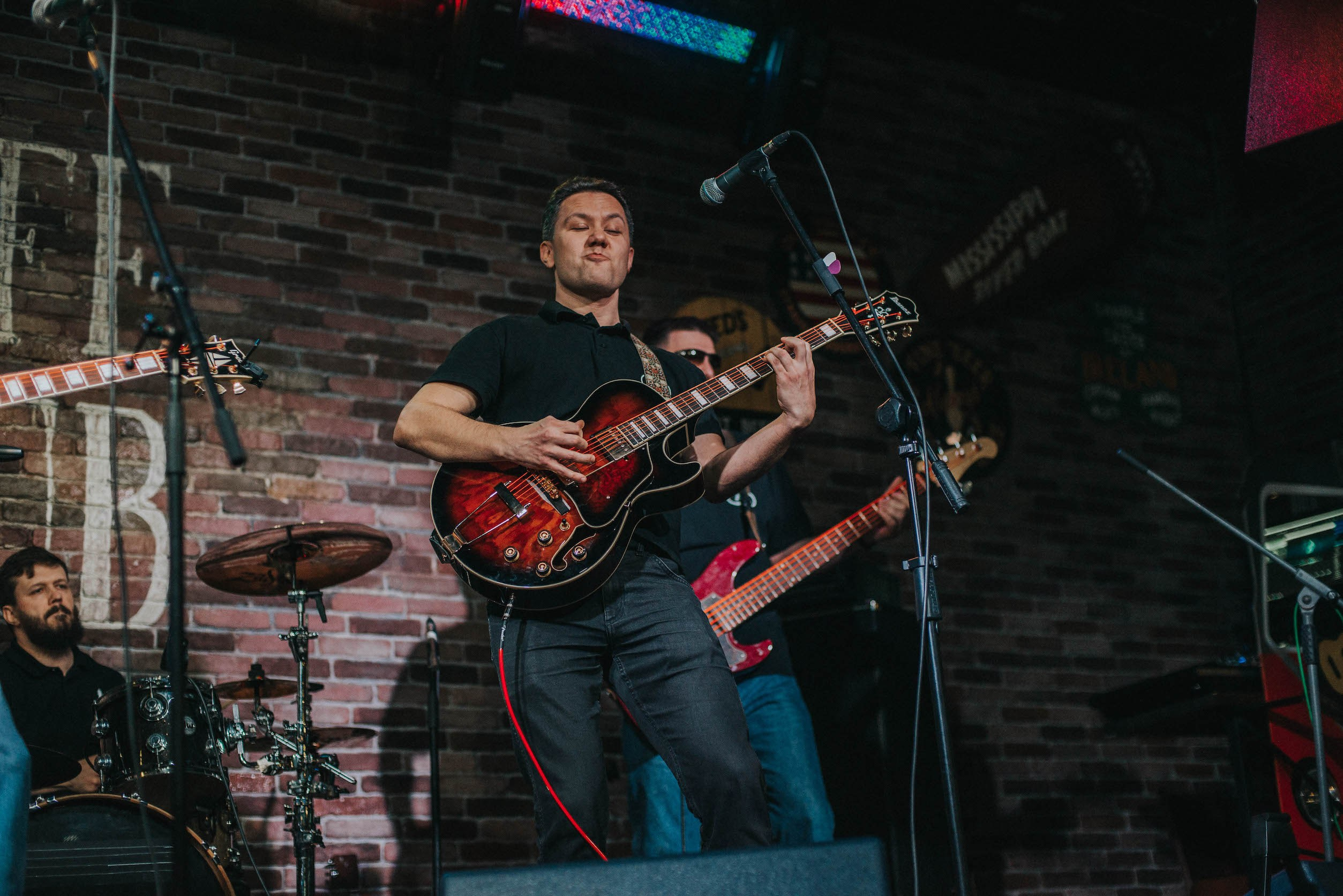 LifePub 16.03.2022. Московская кавер-группа BankBand