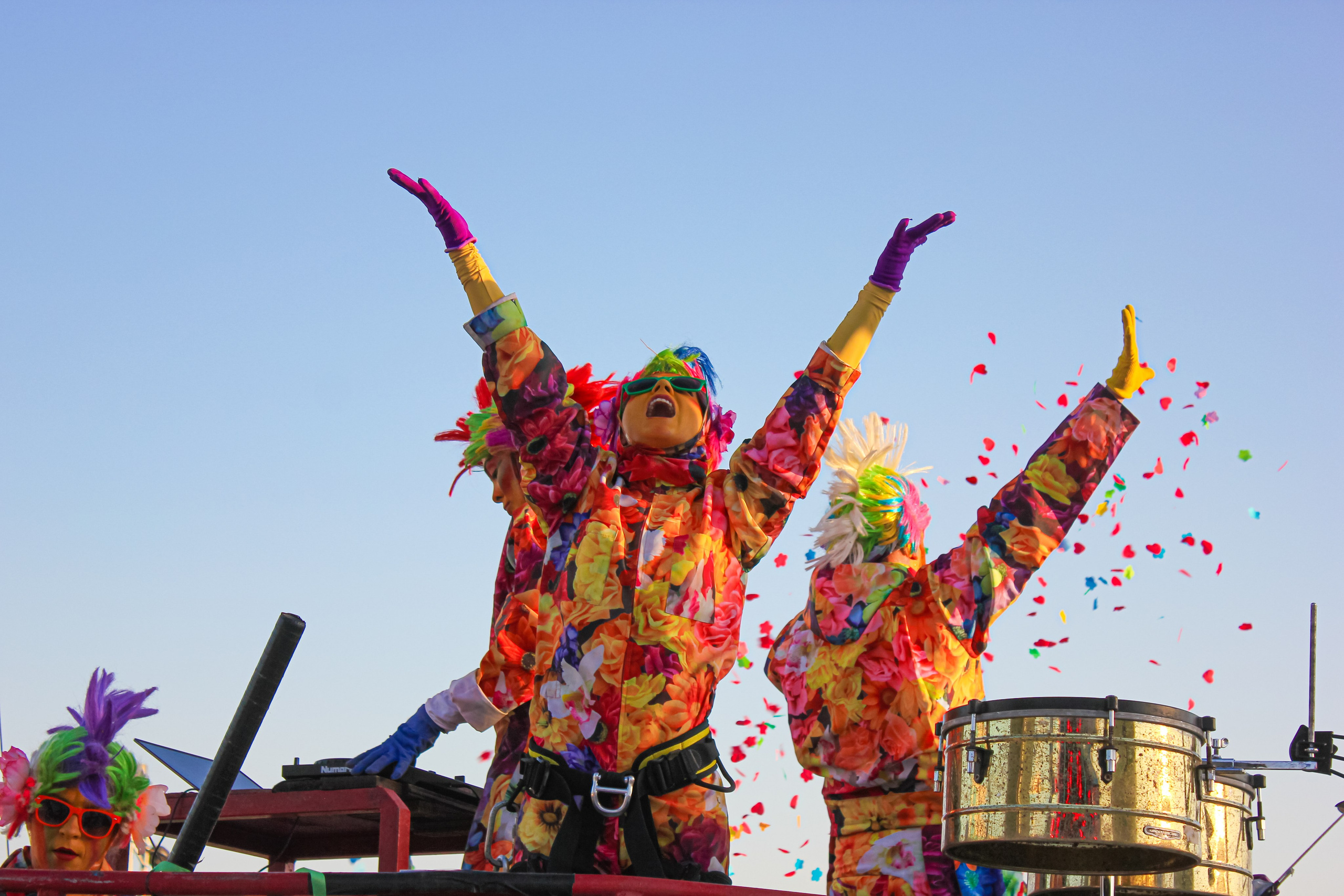 Макаркина студио Таврида Арт. Rystemys Picture