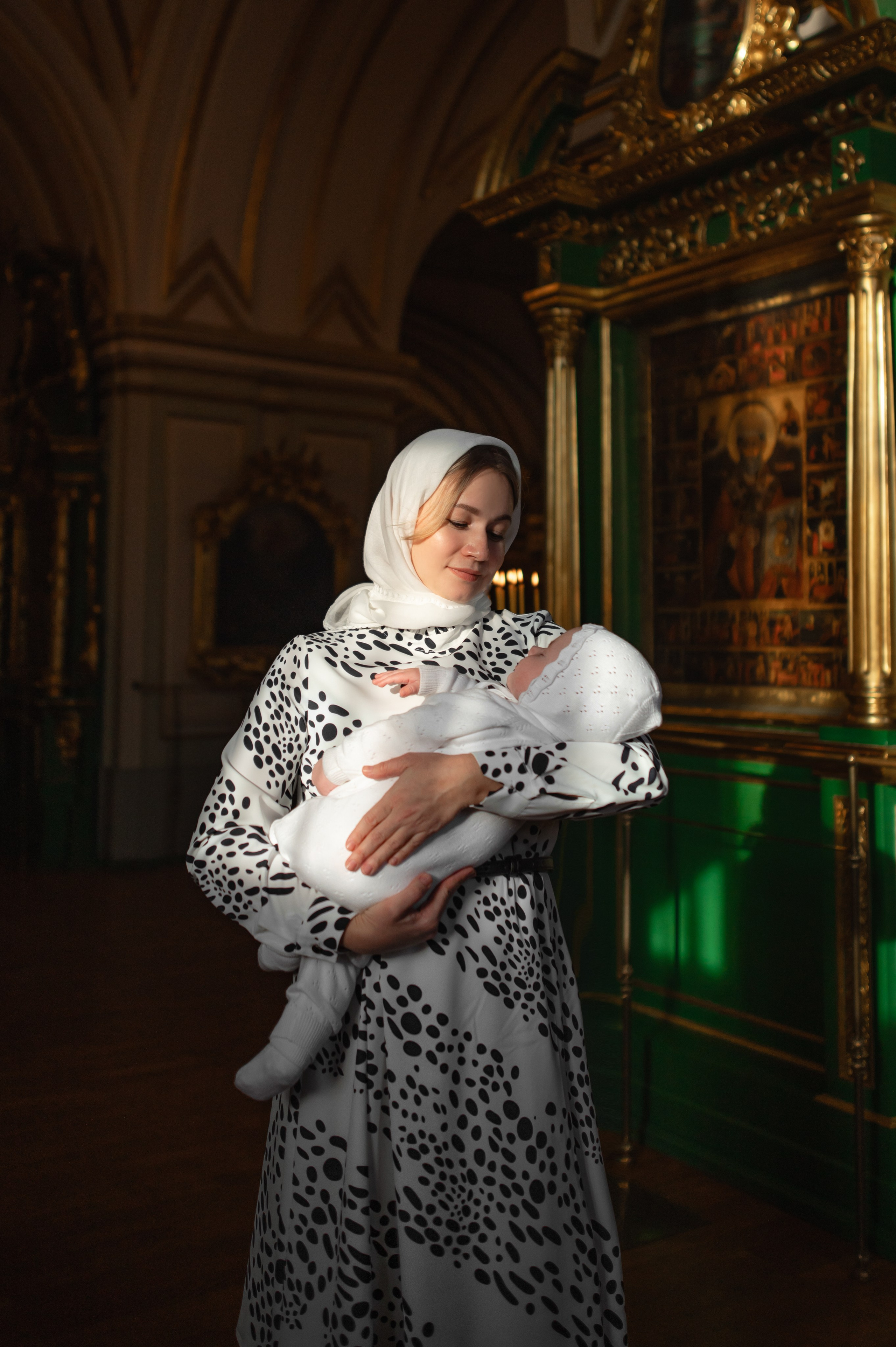 Крещение в Николо-Богоявленском соборе. Фотограф на крещение и венчание, семейный фотограф в Санкт-Петербурге