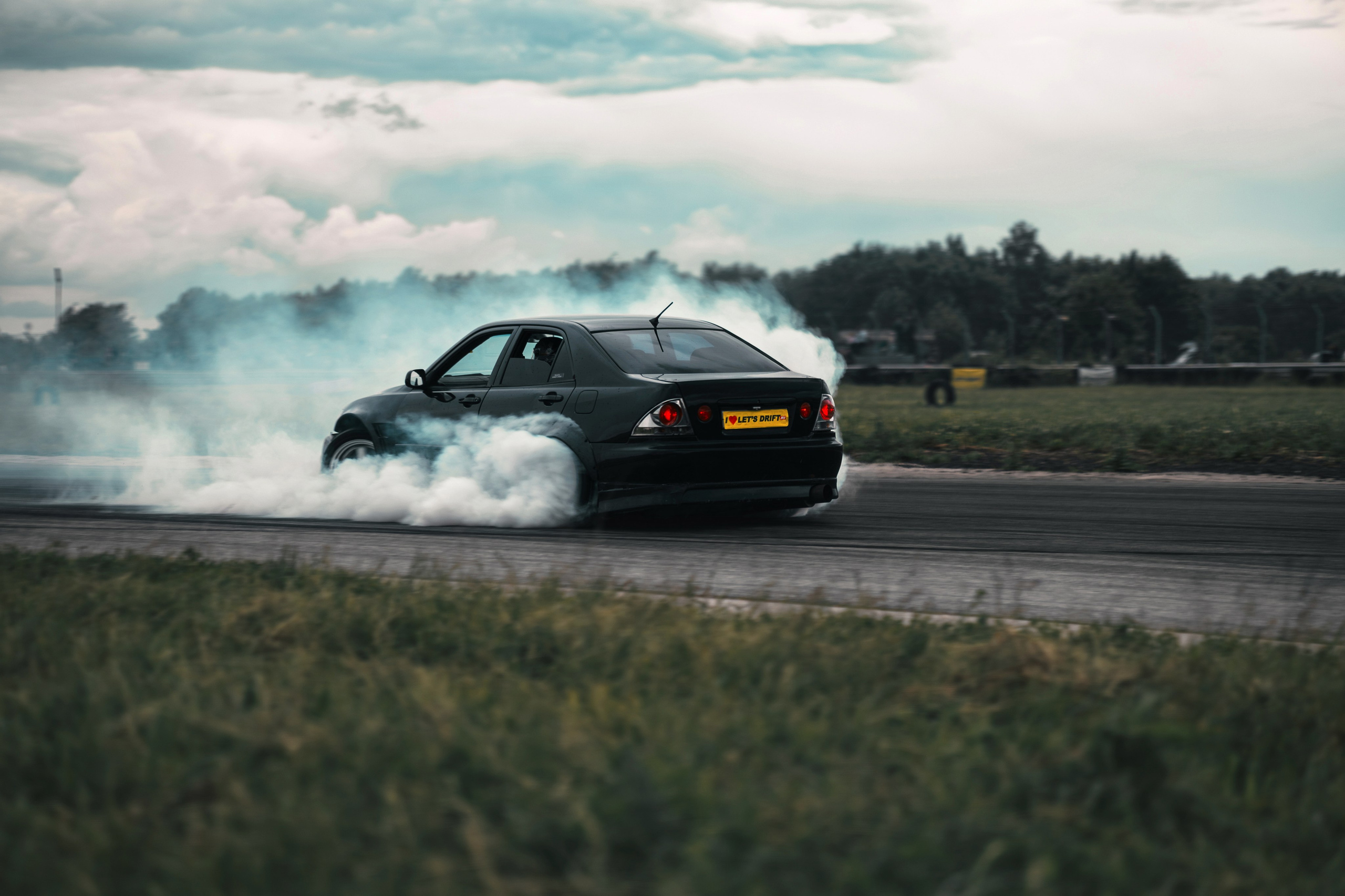 Фоторепортаж с «Больших Гонок» — дрифт, драг, звук