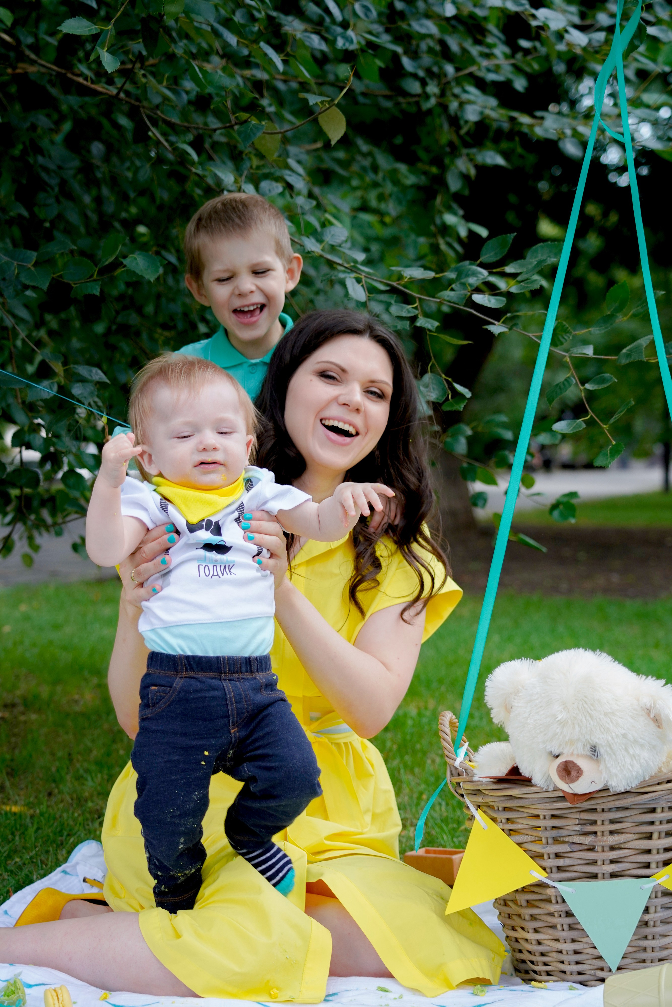 1 год)). Max Matvich and Victoria Basova are professionals in their field