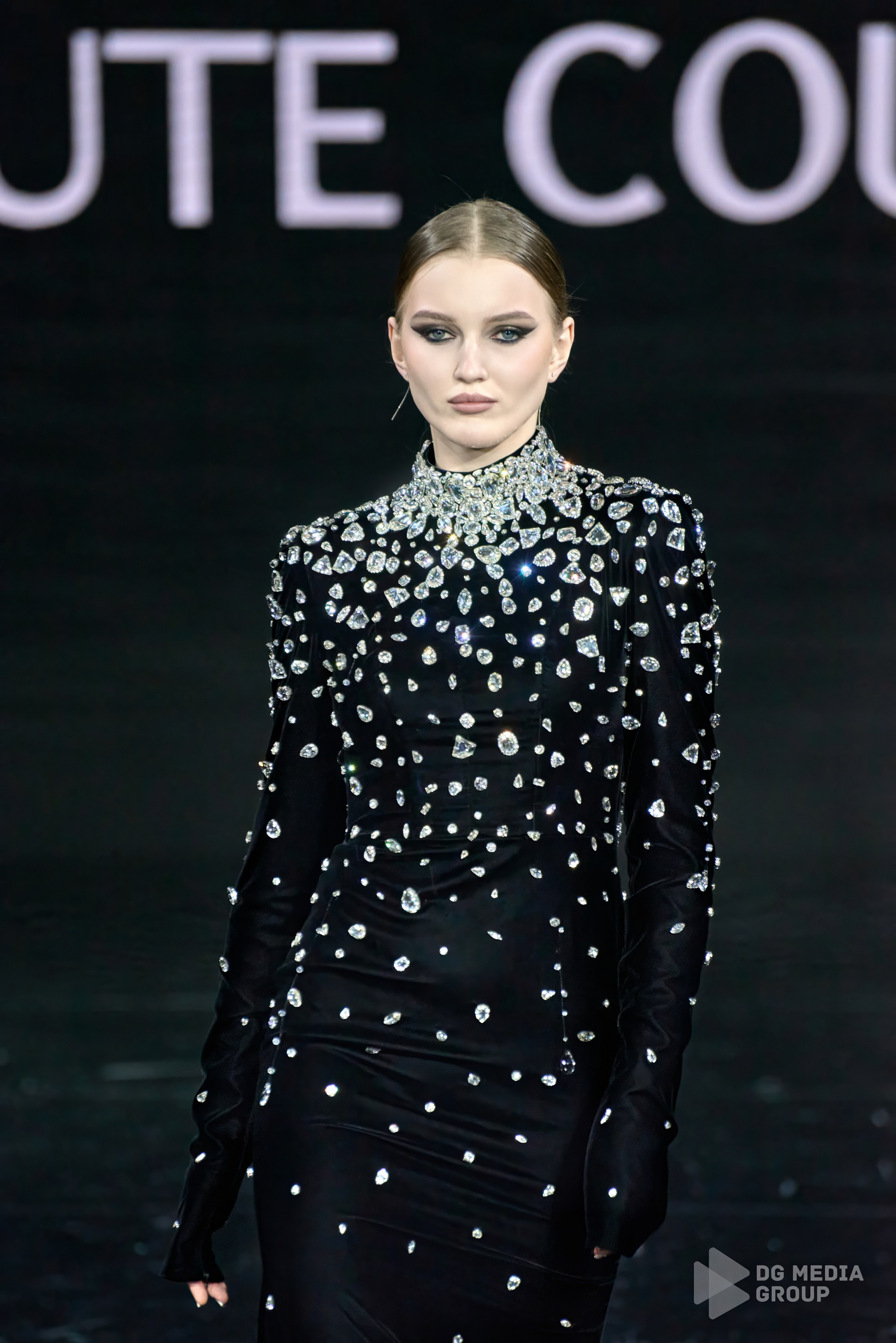 Создаем контент для модных показов. DG MEDIA GROUP | Контент для модных показов и концертов