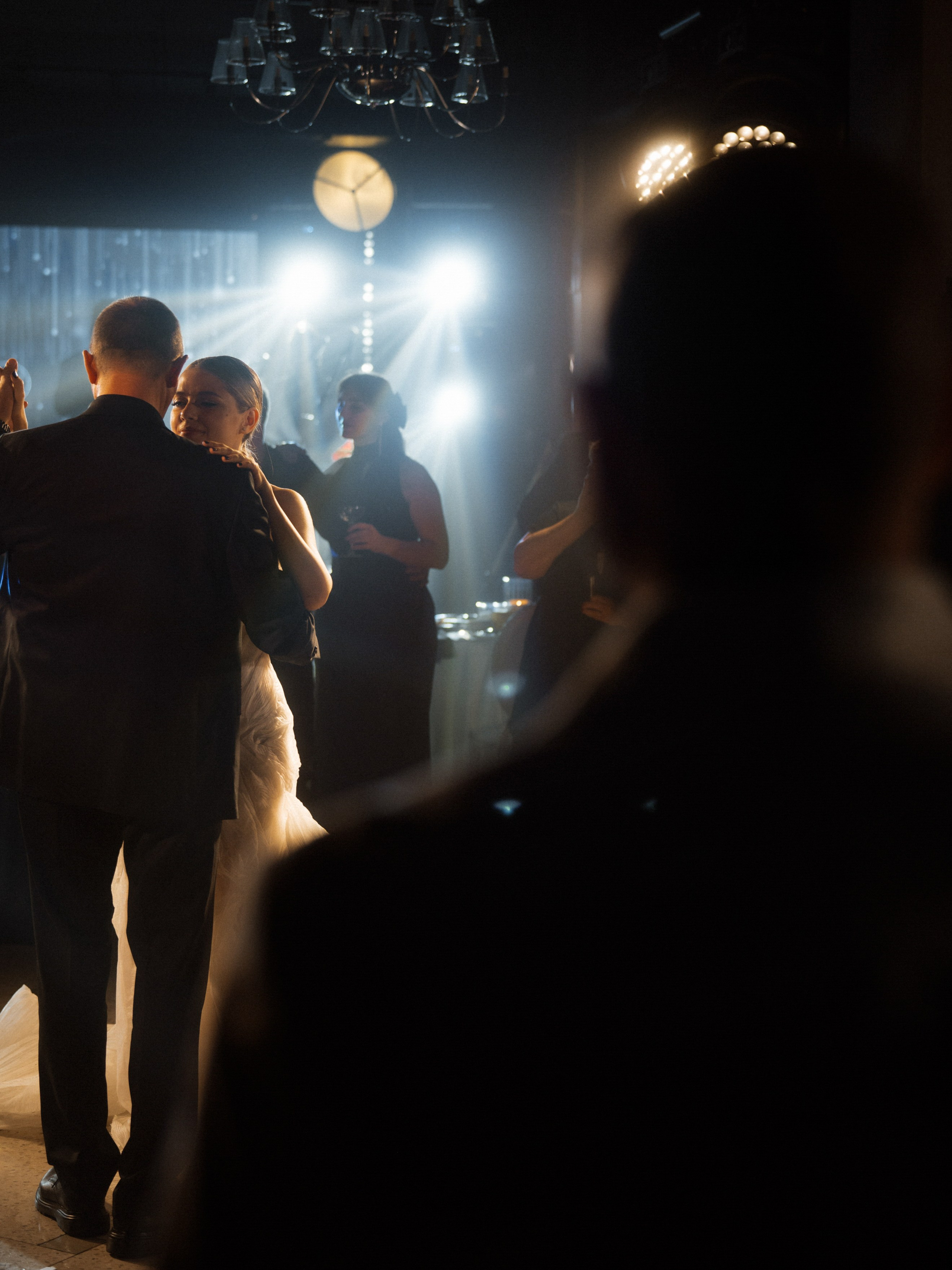 Red november. Свадебный фотограф Саша Базенко