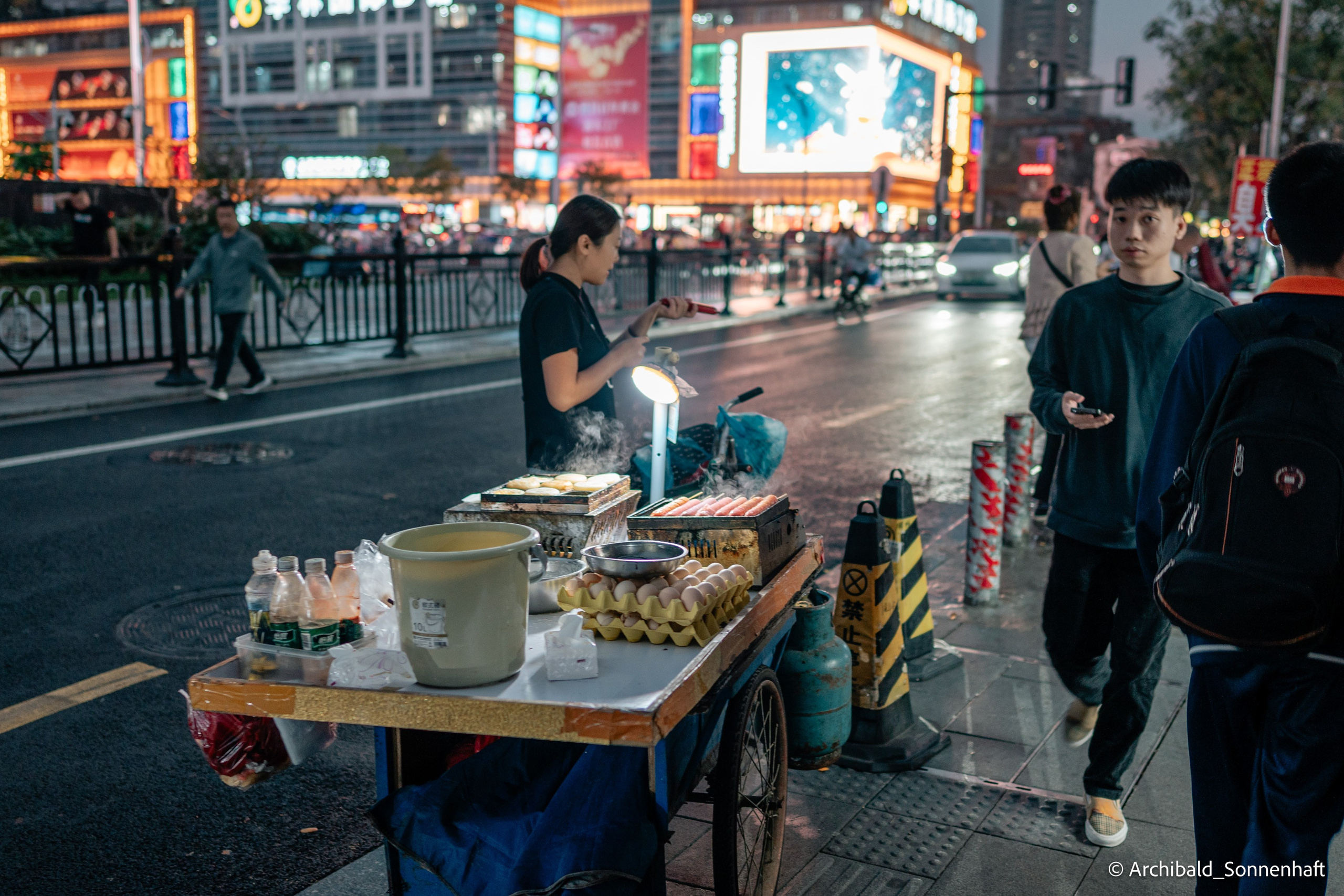 Week trip to GZ. Photographer in Guangzhou, China. Archibald Sonnenhaft
