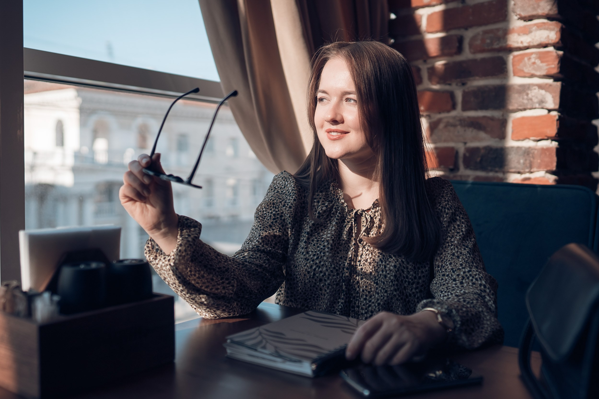 Контент история для дизайнера в гастро бар «Брауни». Церковный фотограф Севастополь