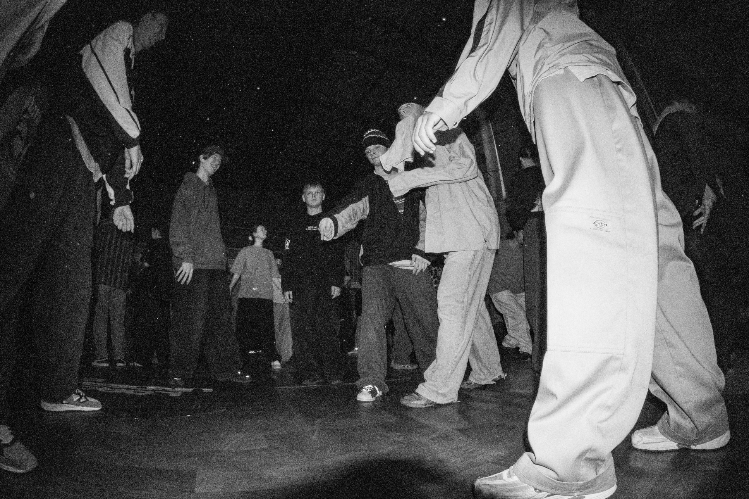 LORDS OF THE UNDERGROUND 27/10/25 (@youlovebu). Соня бу тебя сфоткала