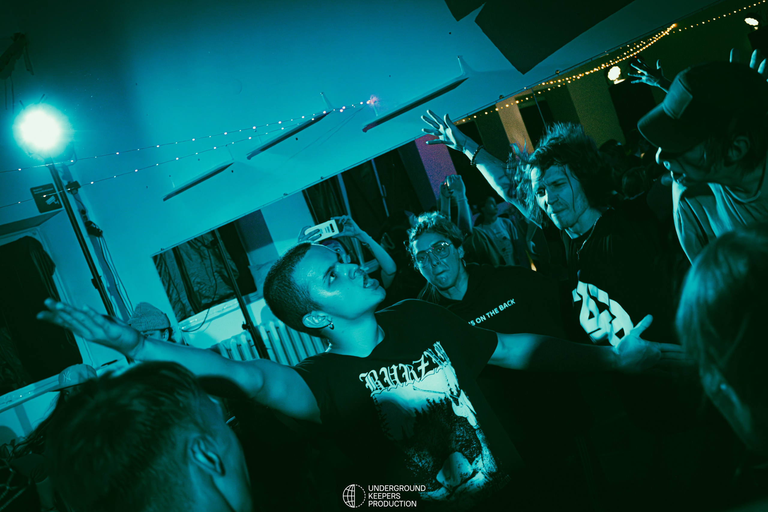 LORDS JAM 18/10 (@youlovebu). Соня бу тебя сфоткала