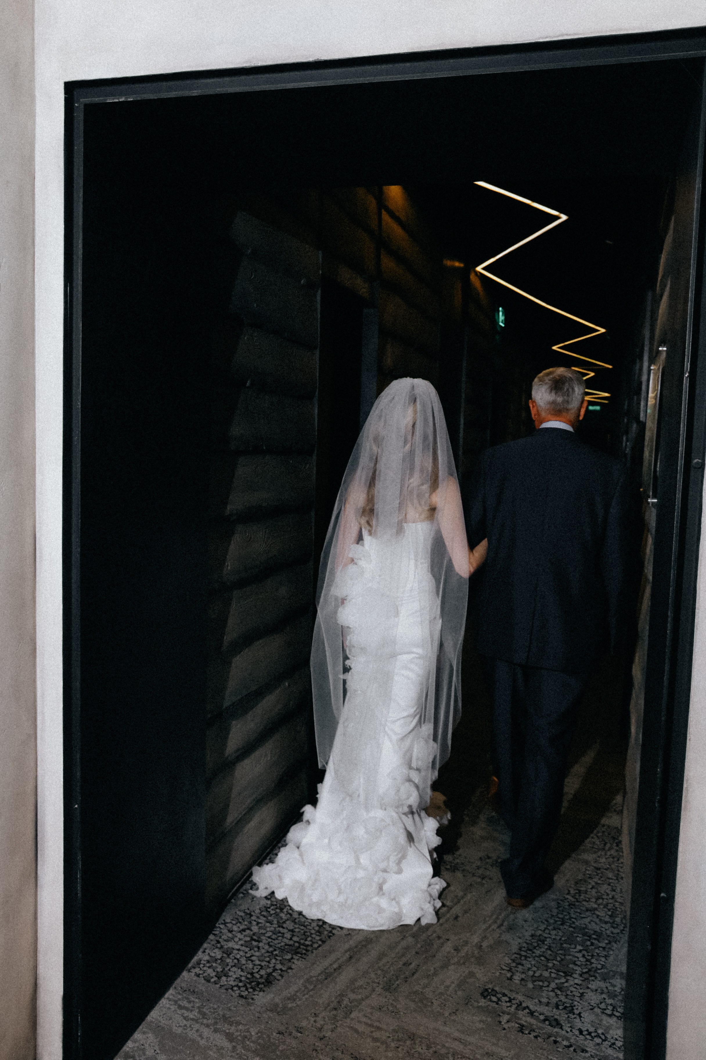 Теплый август