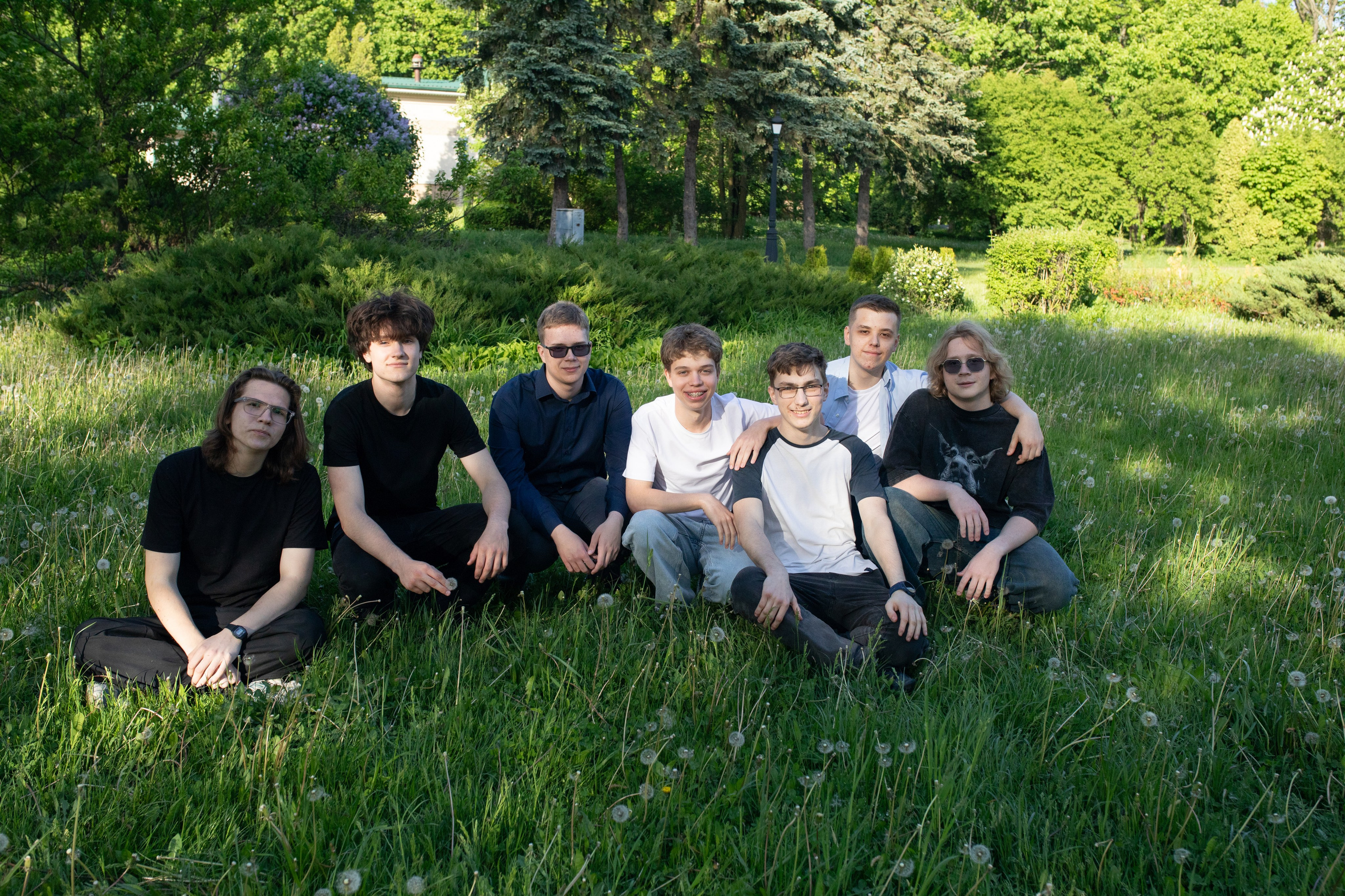 19/05/26 Лошицкий. Выпускные альбомы Cardsi