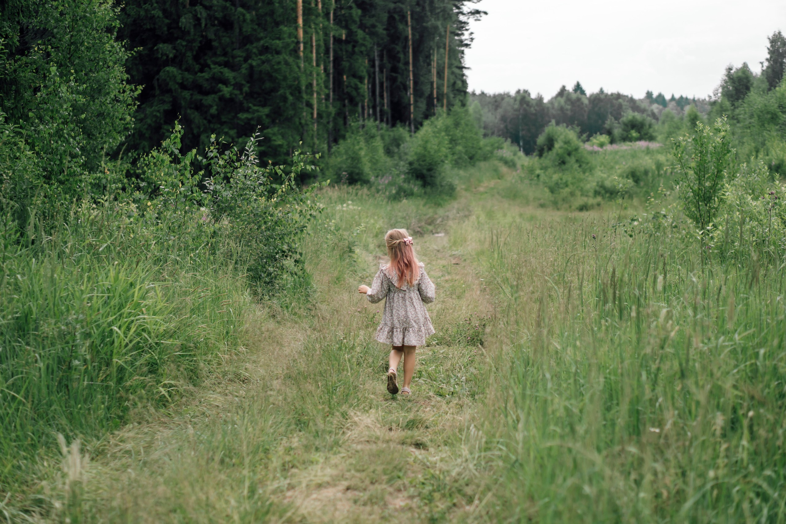 Семейная фотоссесия на природе. Свадебный фотограф в Дмитрове