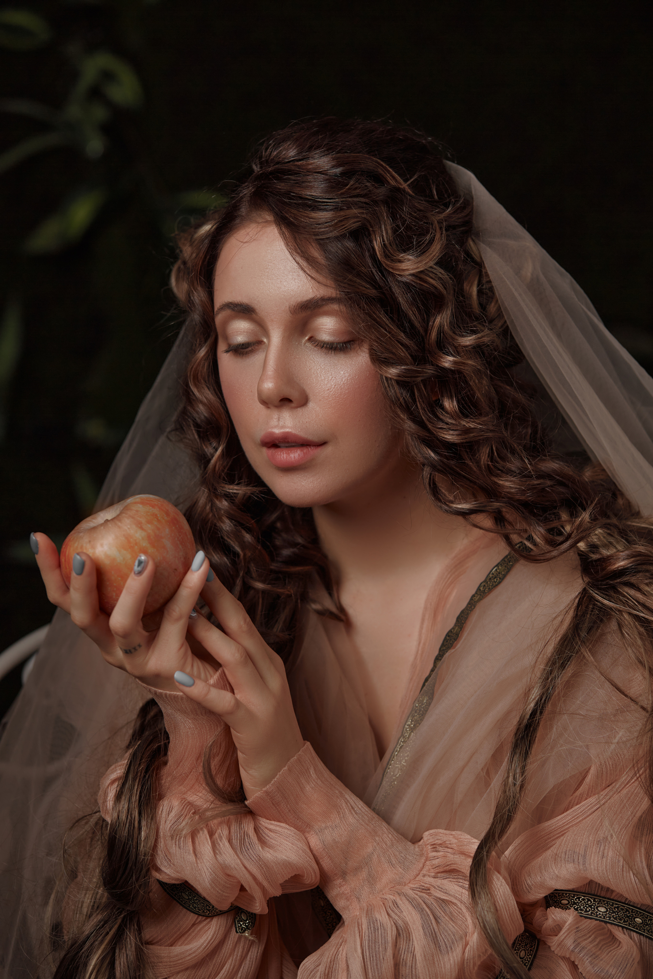 Образ под картину Боттичелли «Весна». Свадебный фотограф, портретный фотограф в Москве и Саратове Оксана Анциферова