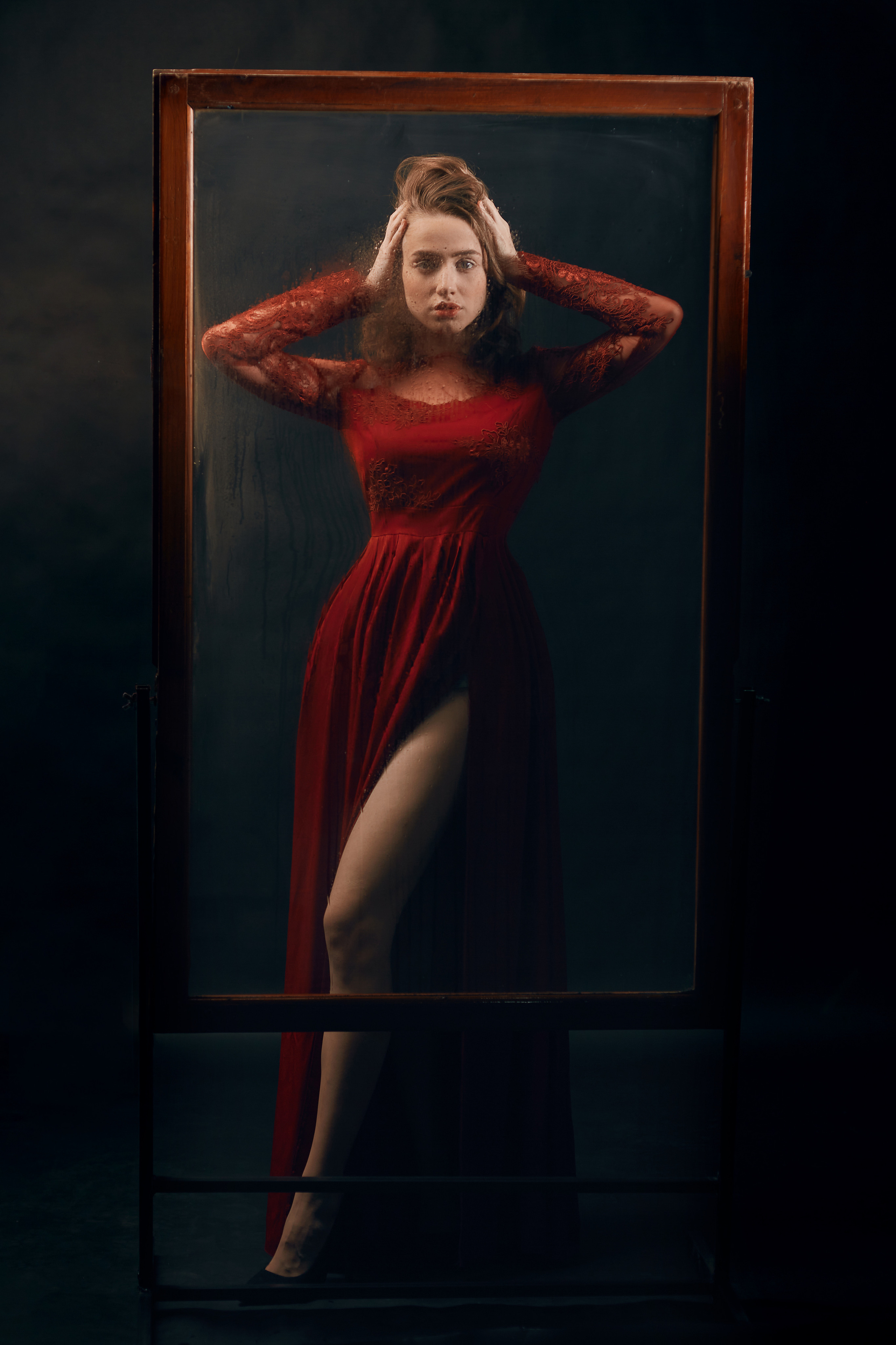 Лиза с яблоком. Свадебный фотограф, портретный фотограф в Москве и Саратове Оксана Анциферова