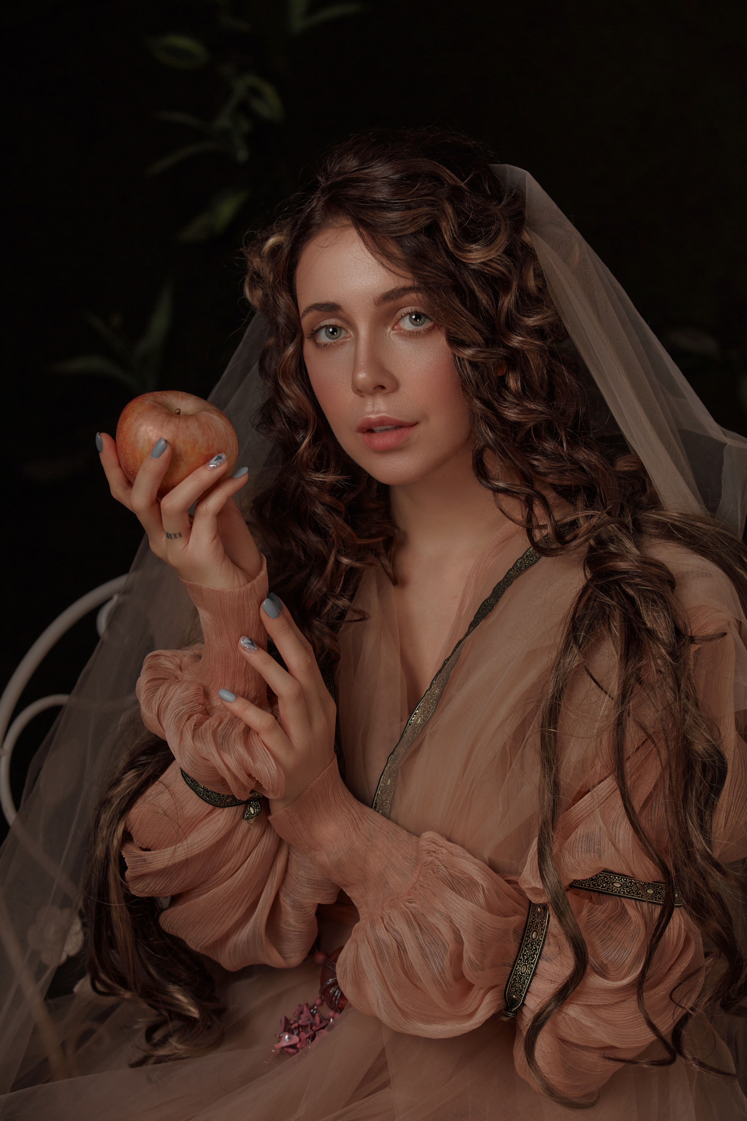 Образ под картину Боттичелли «Весна». Свадебный фотограф, портретный фотограф в Москве и Саратове Оксана Анциферова