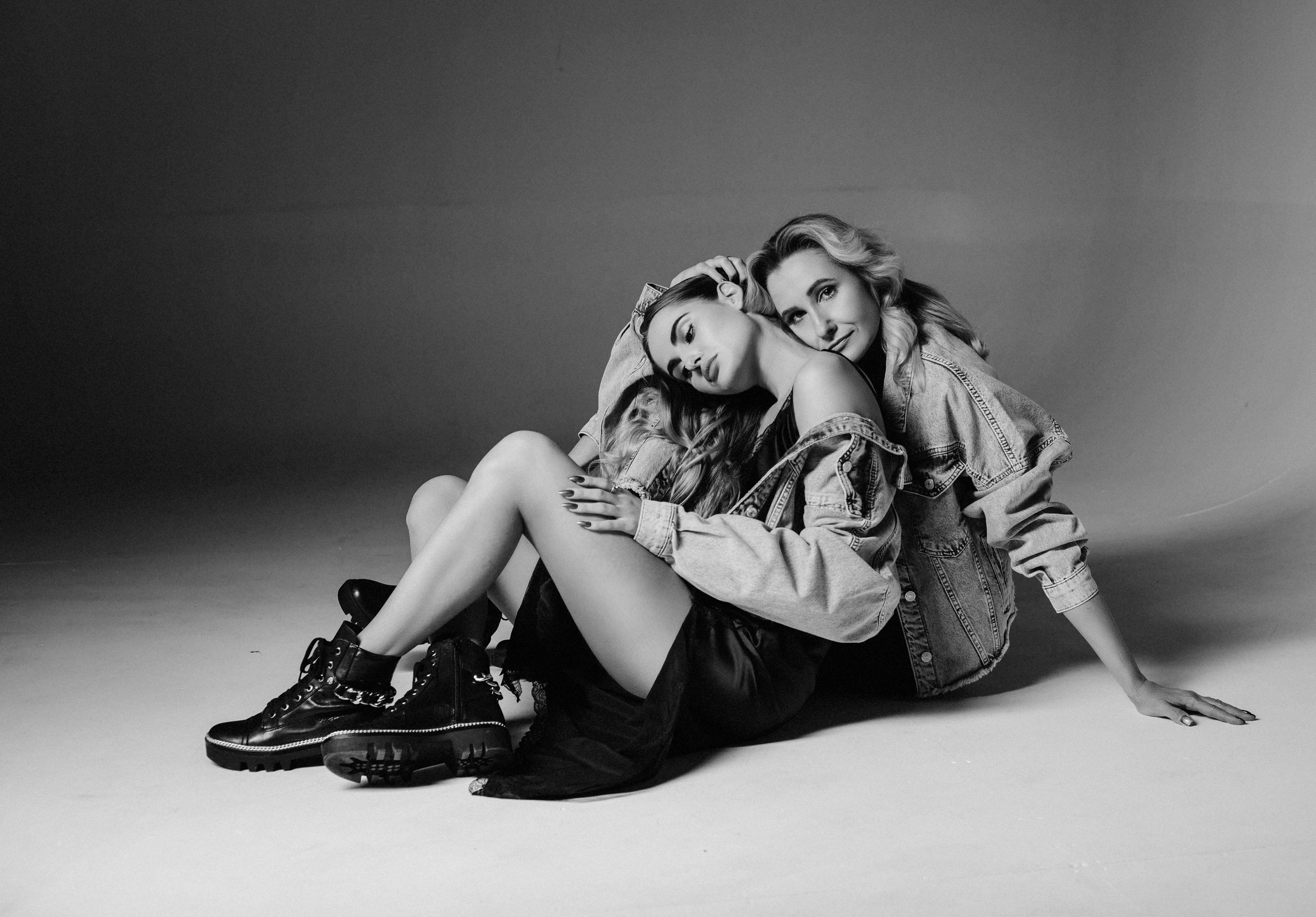 Мама и дочка Елена и Анастасия. Свадебный фотограф, портретный фотограф в Москве и Саратове Оксана Анциферова