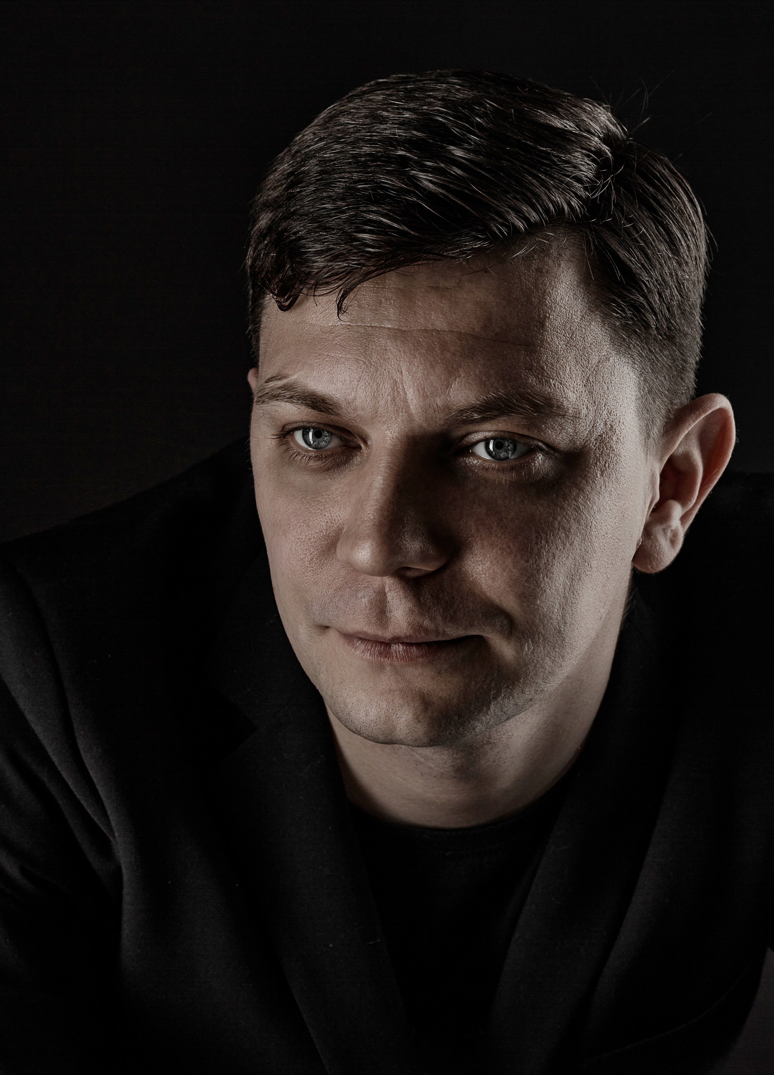 Саратовский актер театра и кино Евгений Сафонов. Свадебный фотограф, портретный фотограф в Москве и Саратове Оксана Анциферова