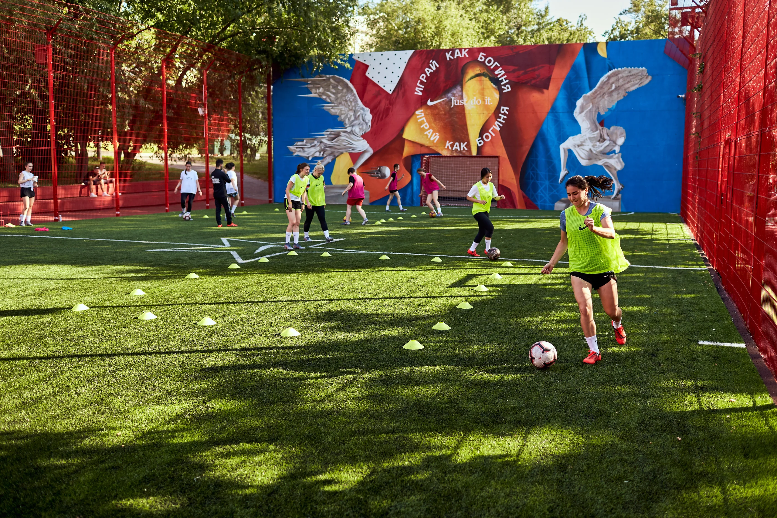 Nike «Play as Goddess» campaign. Спортивный и бизнес фотограф Арсений Голышкин