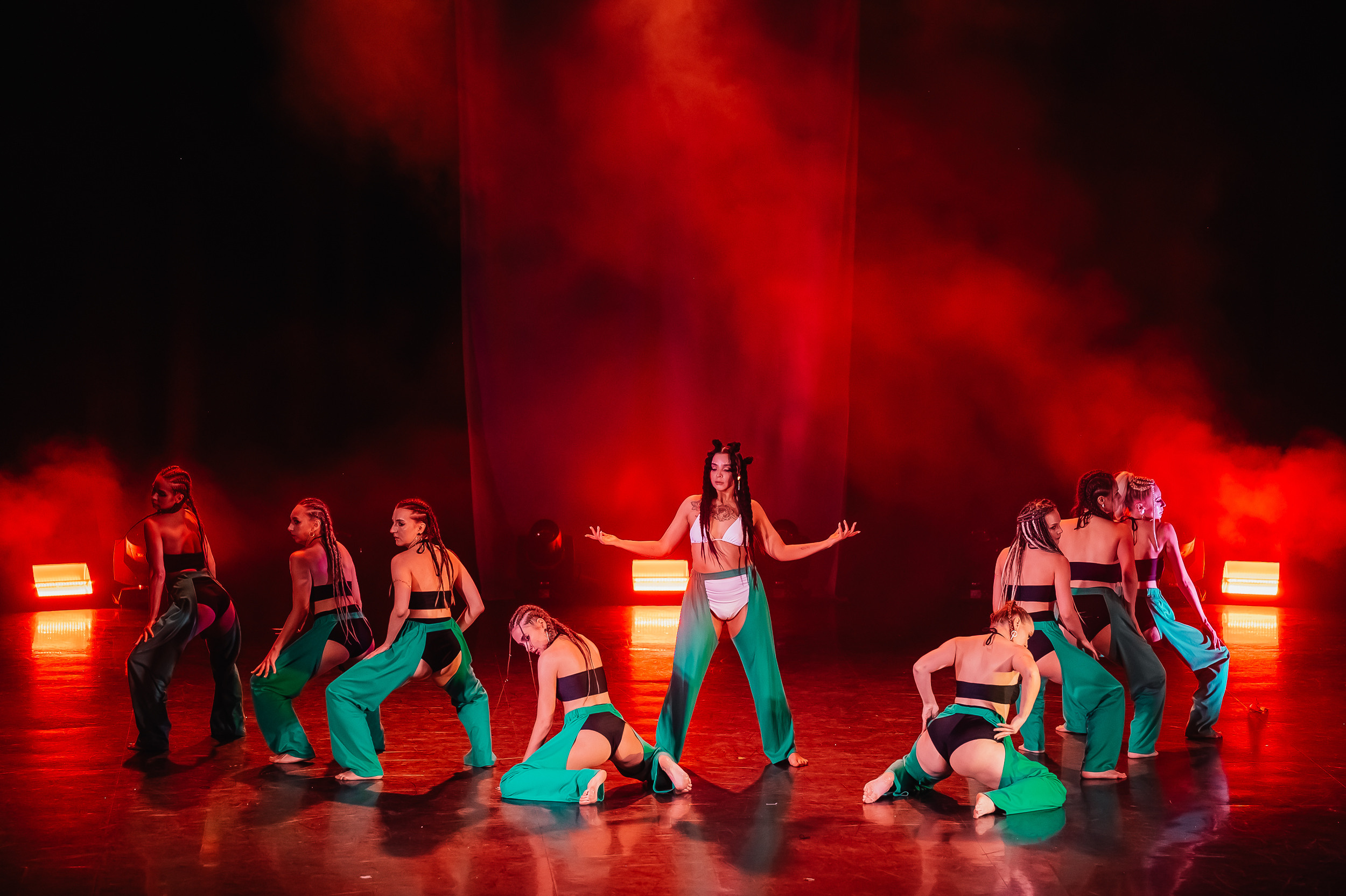 Танцевальное шоу «Контрасты». DariaRock / Фотограф Екатеринбург