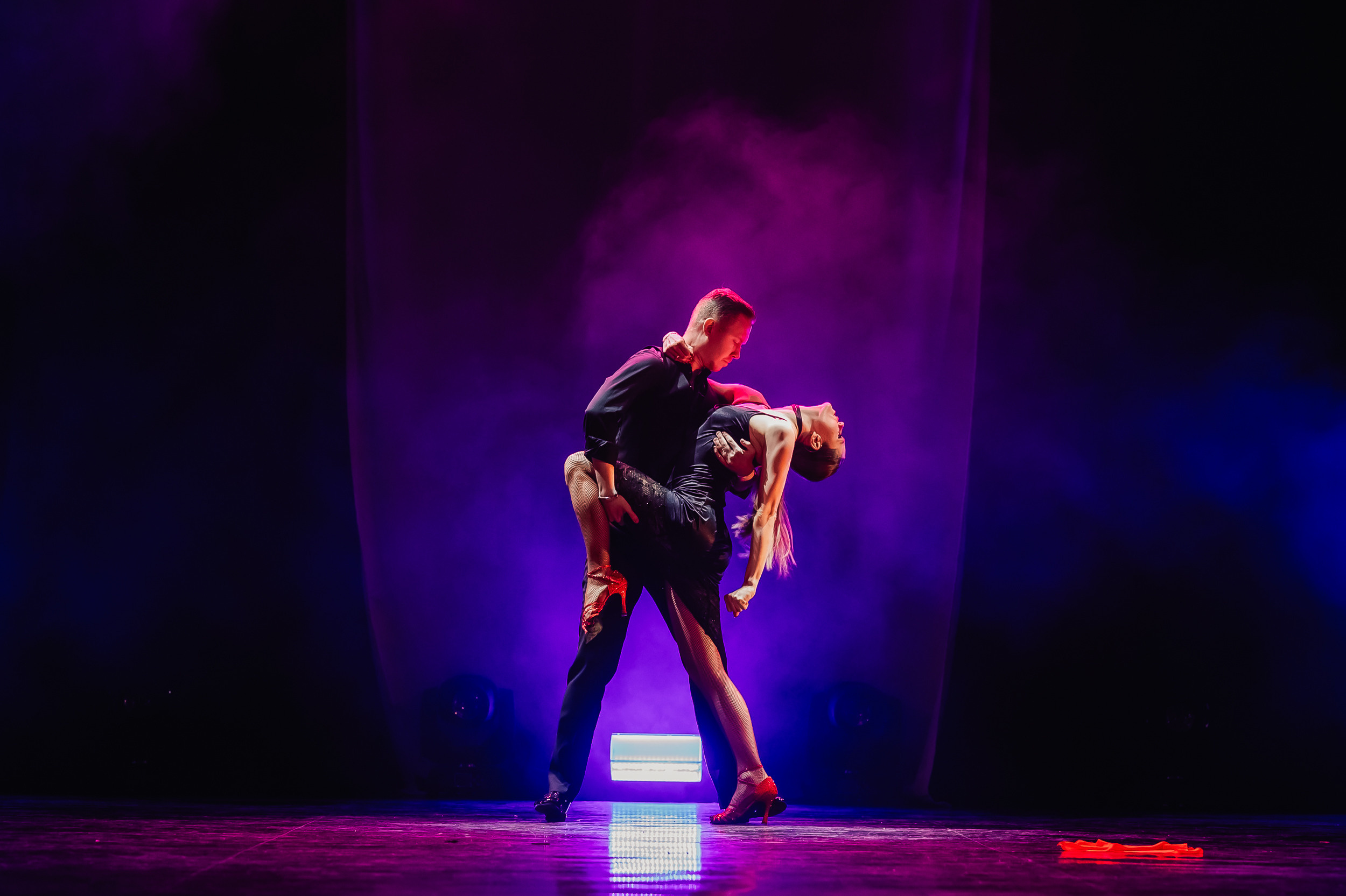 Танцевальное шоу «Контрасты». DariaRock / Фотограф Екатеринбург