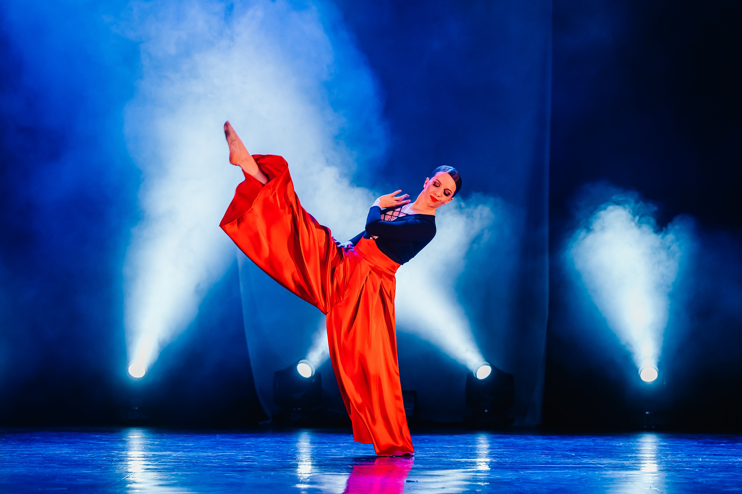 Танцевальное шоу «Контрасты». DariaRock / Фотограф Екатеринбург