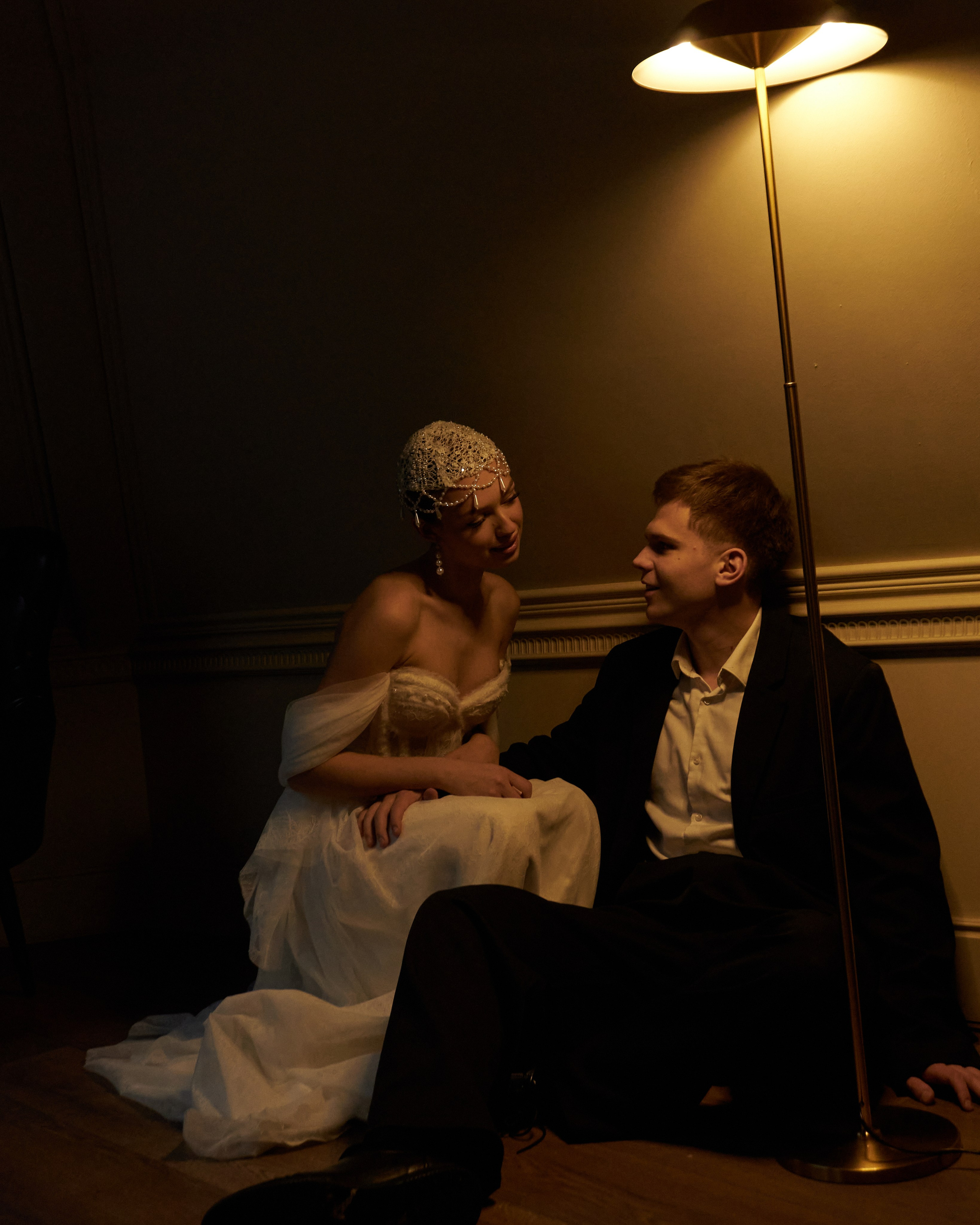 Свадебная фотосессия в отеле Арбат 6 Москва. Свадебный фотограф в Москве Алина Лисовская