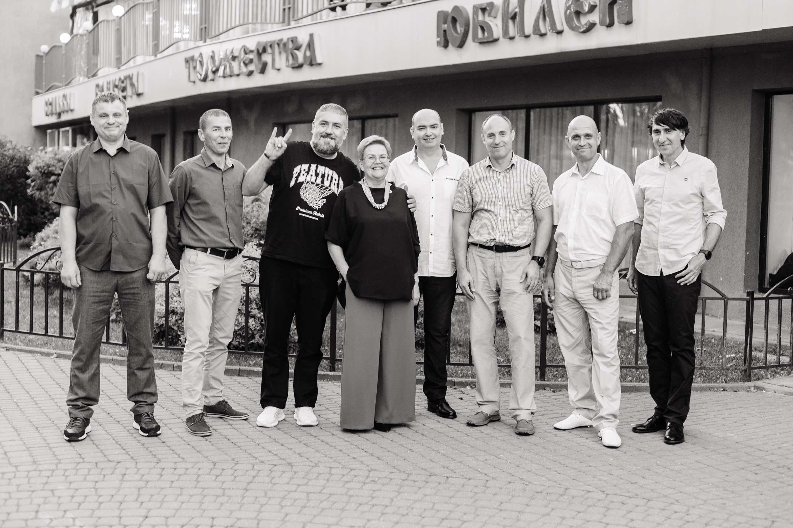 Выпускной 2024. Дмитрий Черяник свадебный и семейный фотограф