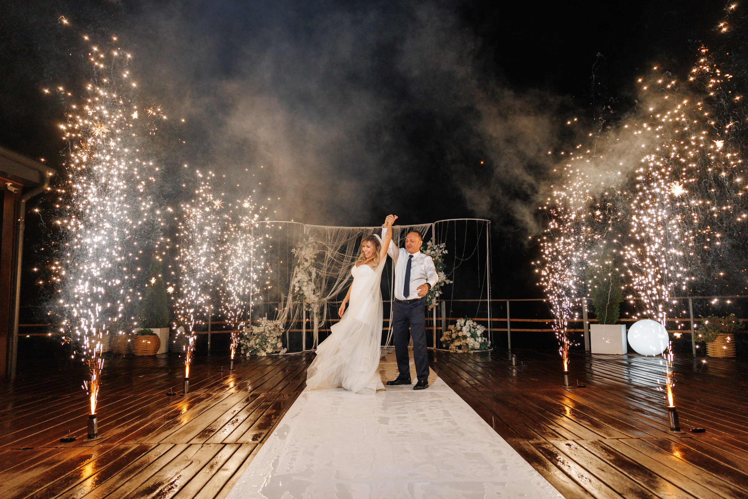 СВАДЕБНЫЕ ЭФФЕКТЫ «ФЕНИКС»