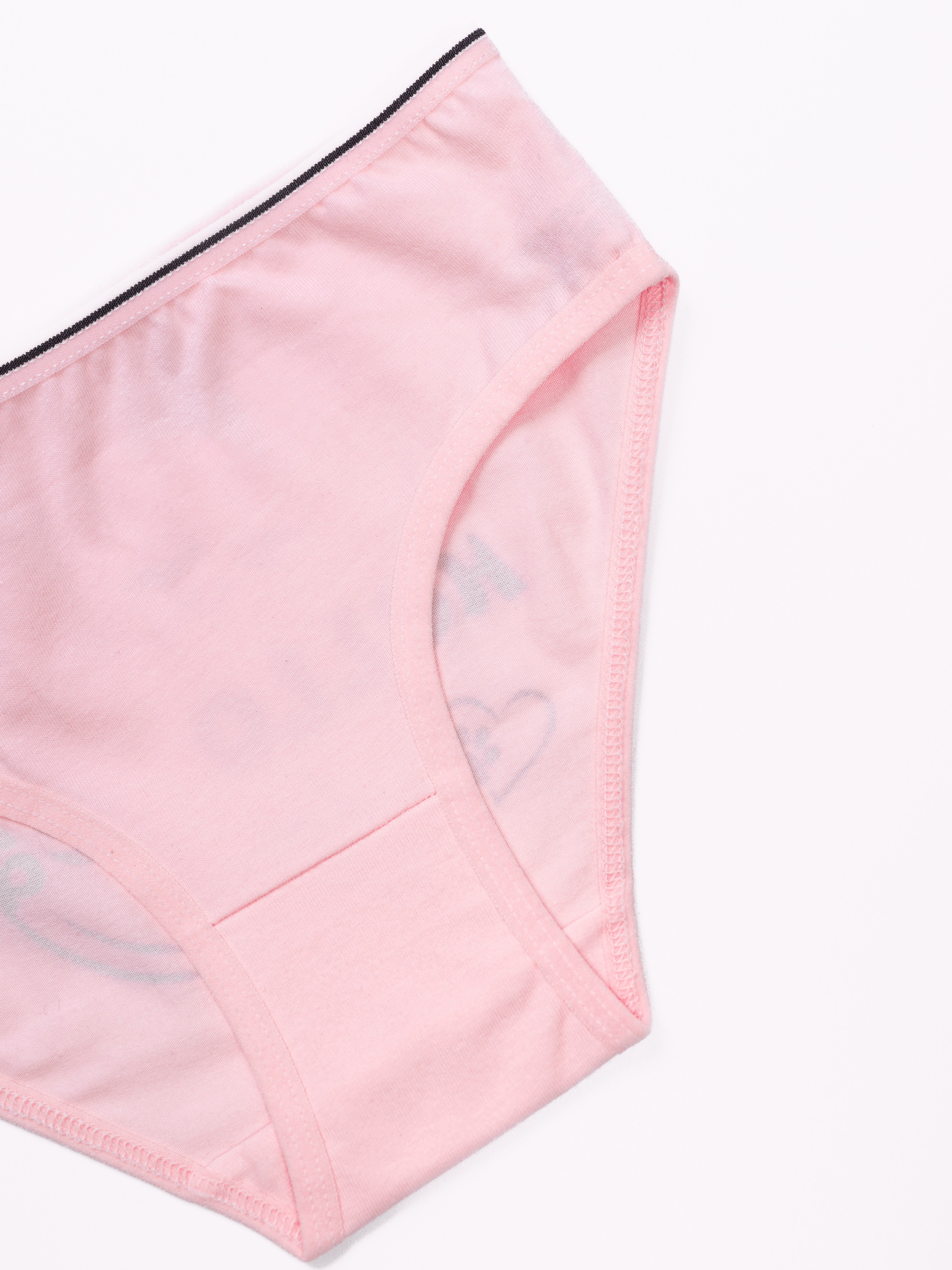 Детские трусики. Предметный фотограф, фото для маркетплейсов Пятигорск, КМВ