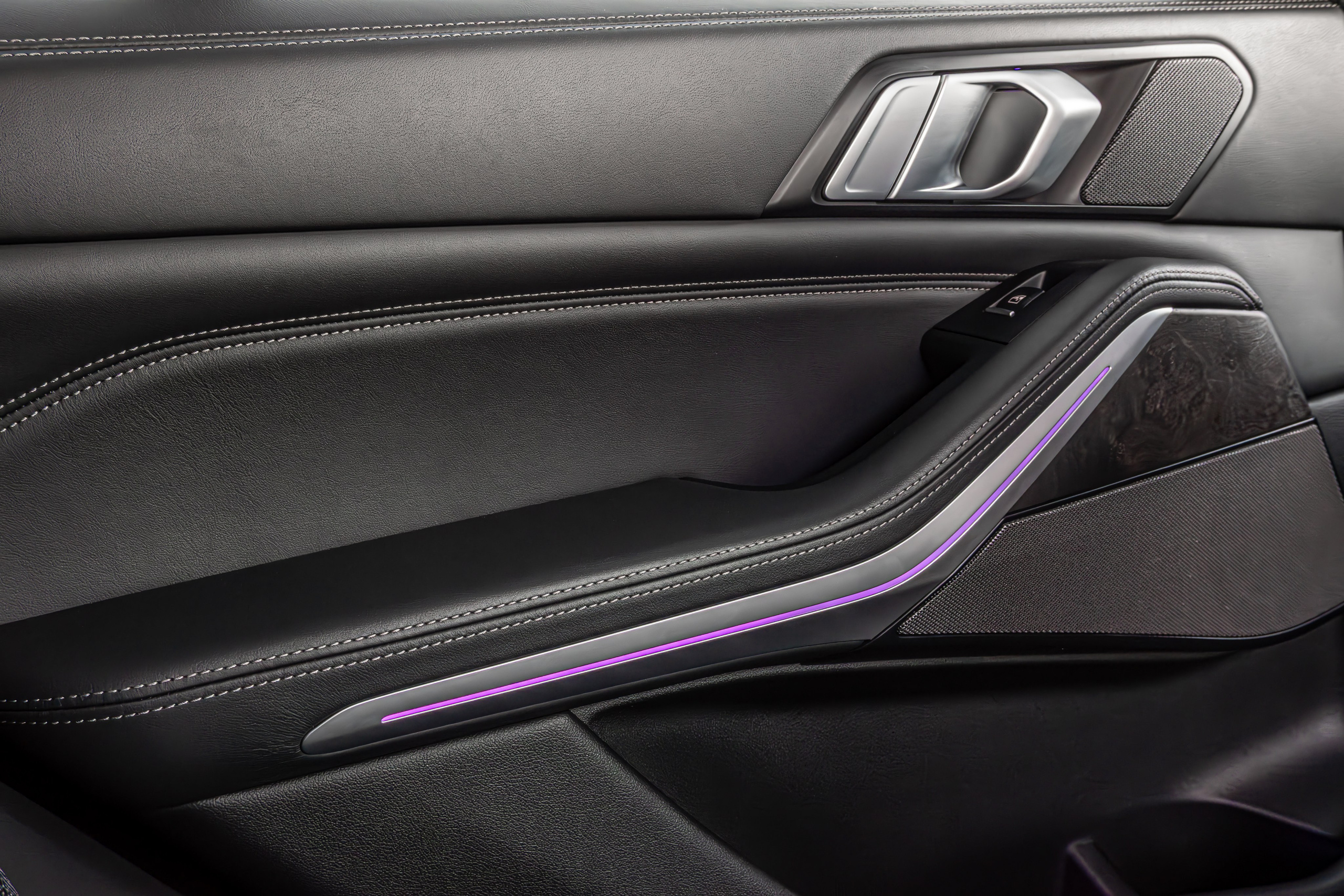 Фотосъемка автомобилей для продажи и аренды — увеличьте спрос на ваше авто