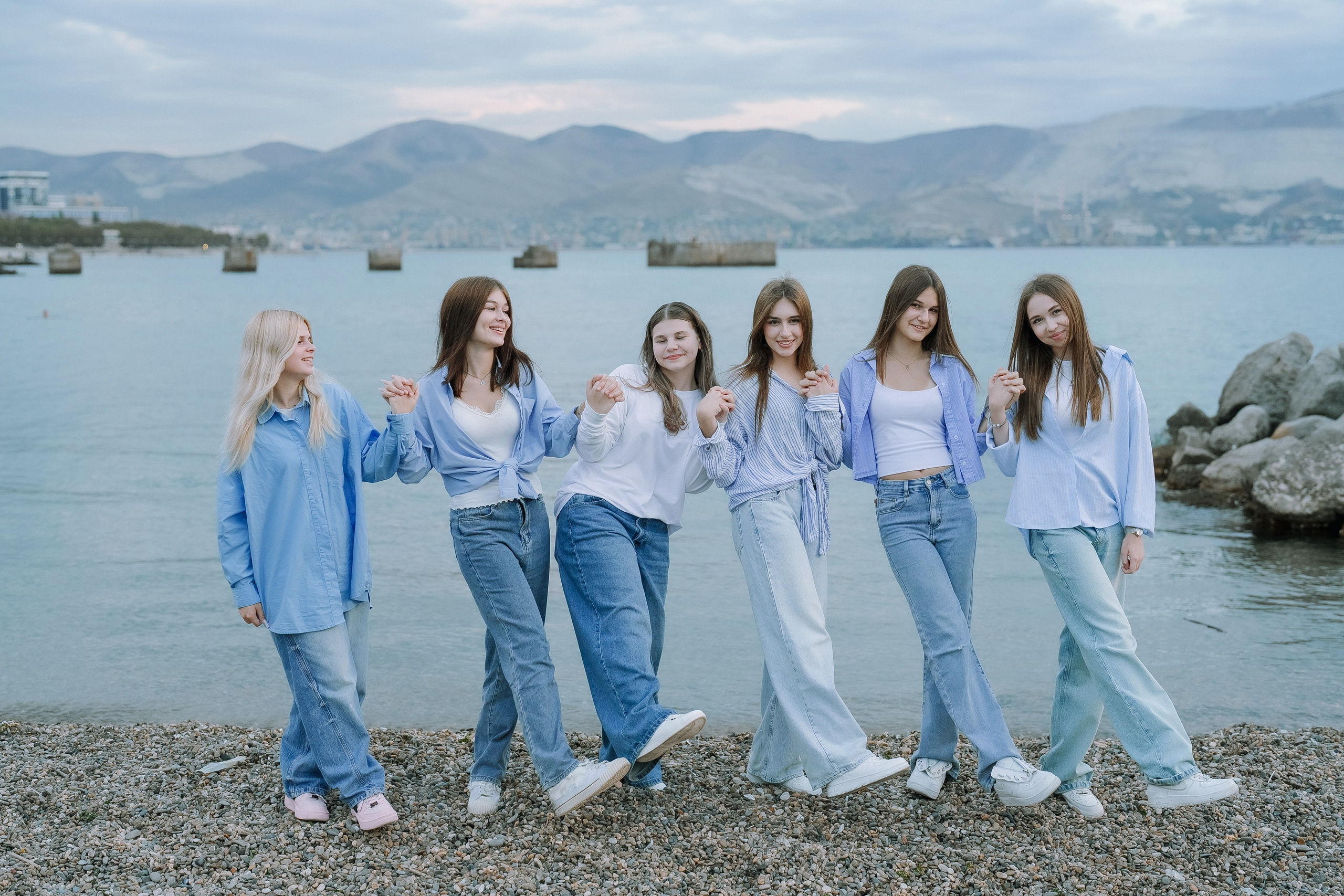 Пляж Кристалл — старшая школа. Выпускные альбомы Натальи Бутко: Новороссийск, Анапа, Геленджик