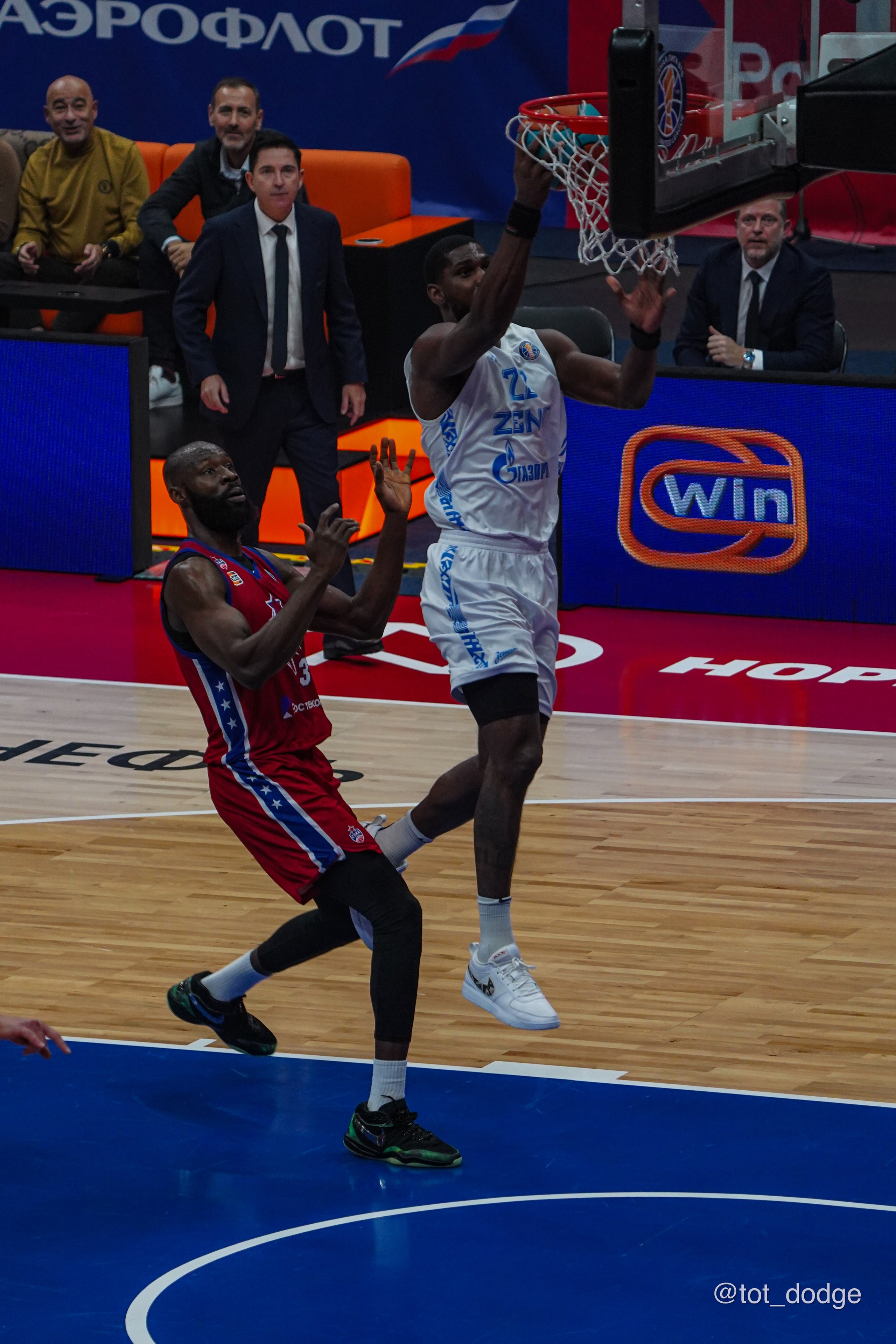 Баскетбол. ЦСКА-Зенит (13.10.24). Автомобильный фотограф Шакая Кирилл