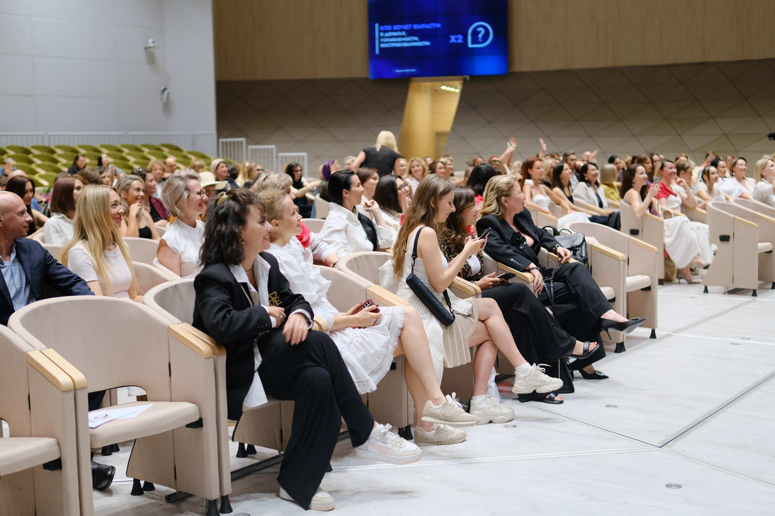 BRUSNIKA_Birthday. Индивидуальная фотосъёмка в Москве. Фотограф Василиса Тарасова