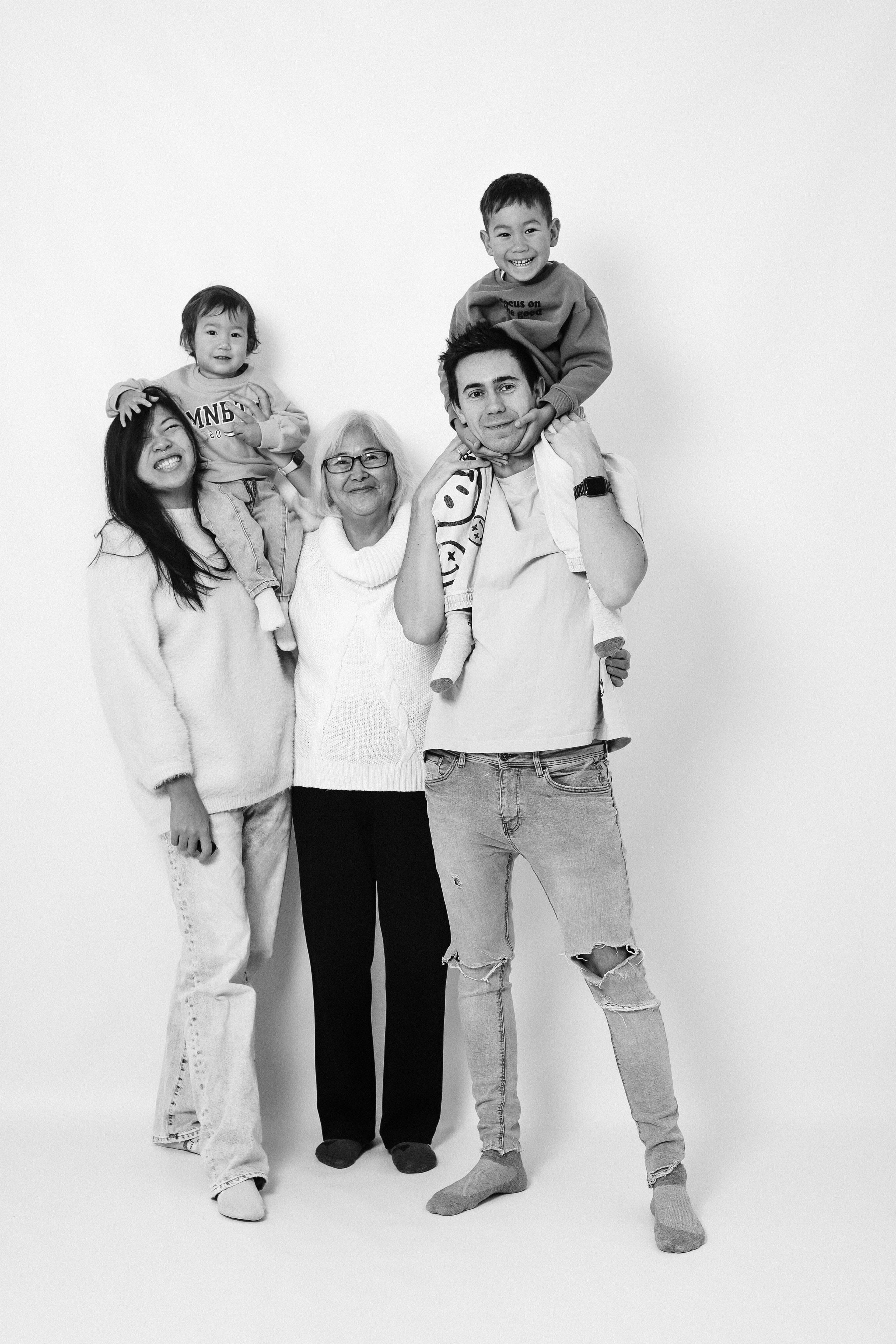 Фотостудия автопортрета [В КАДРЕ]. Южно-Сахалинск