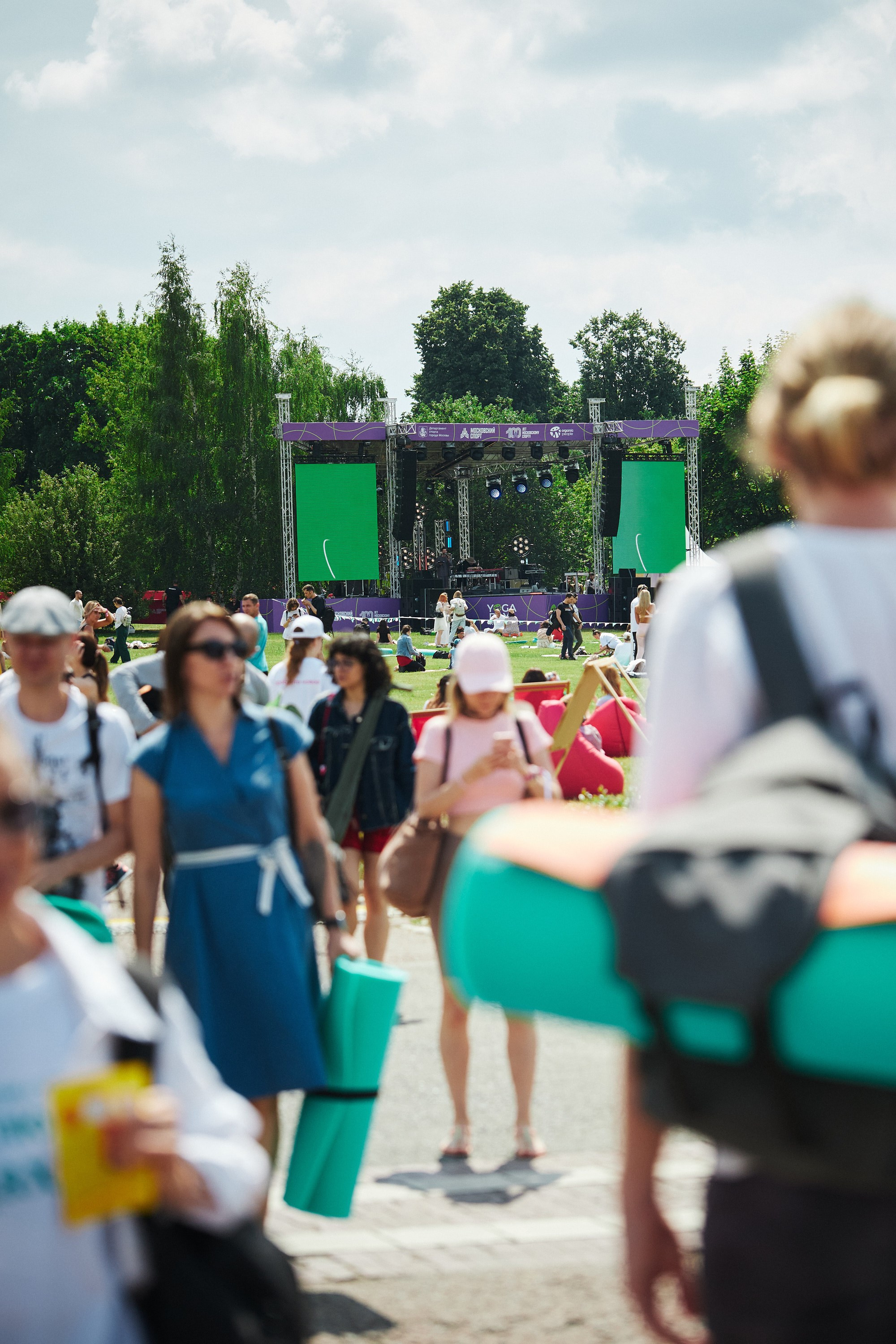 репортажная съёмка фестиваля HOLI Yoga