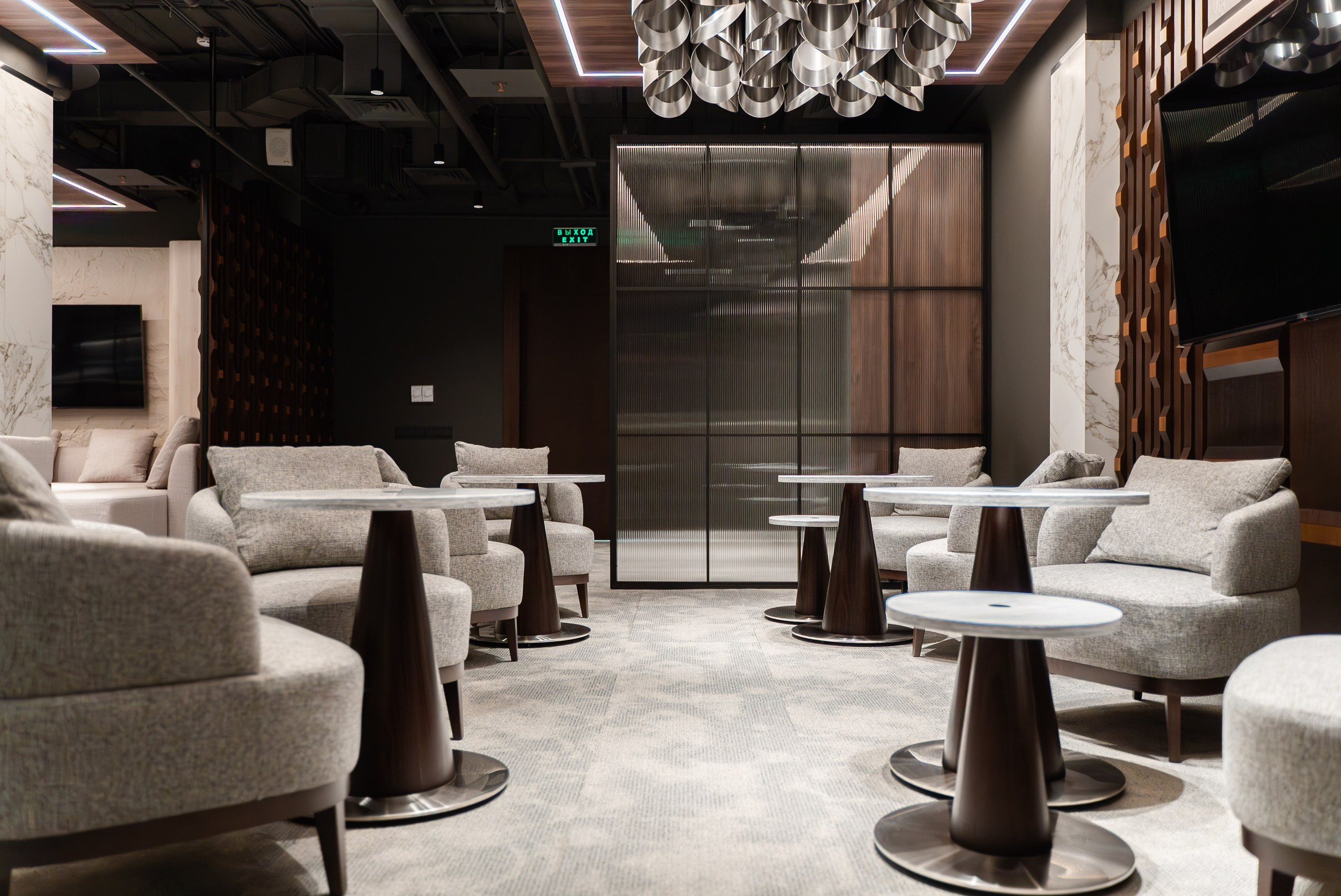 KUSTOV PRODUCTION — профессиональная фотосъёмка в Москве