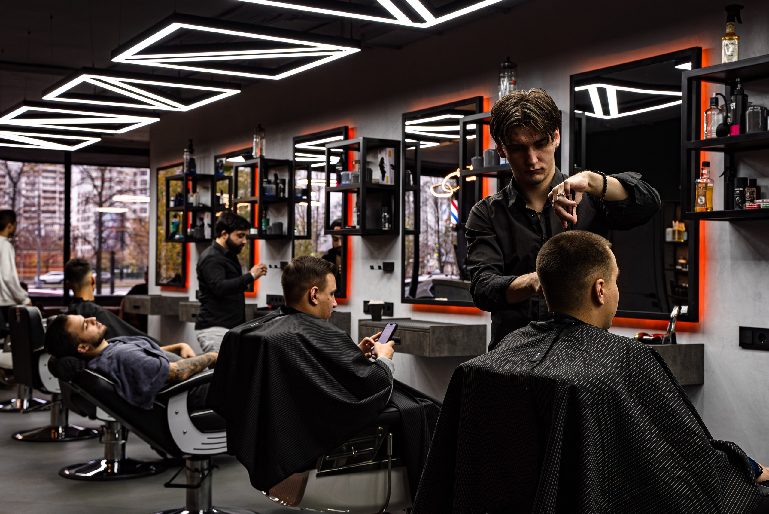 Барбершоп BETONE. KUSTOV PRODUCTION — профессиональная фотосъёмка в Москве