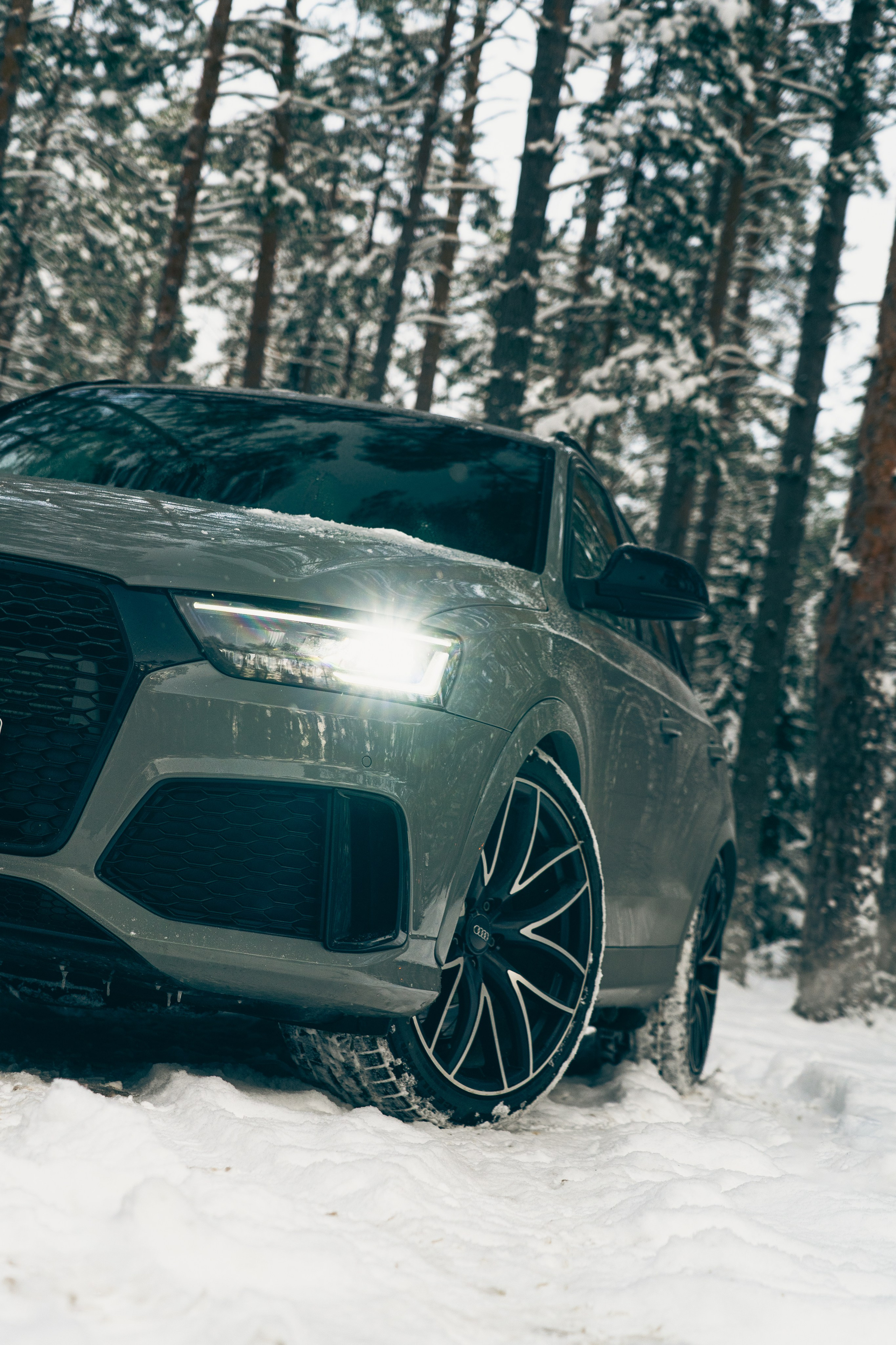 Audi Q3 Snow. Автомобильный фотограф в Санкт-Петербурге