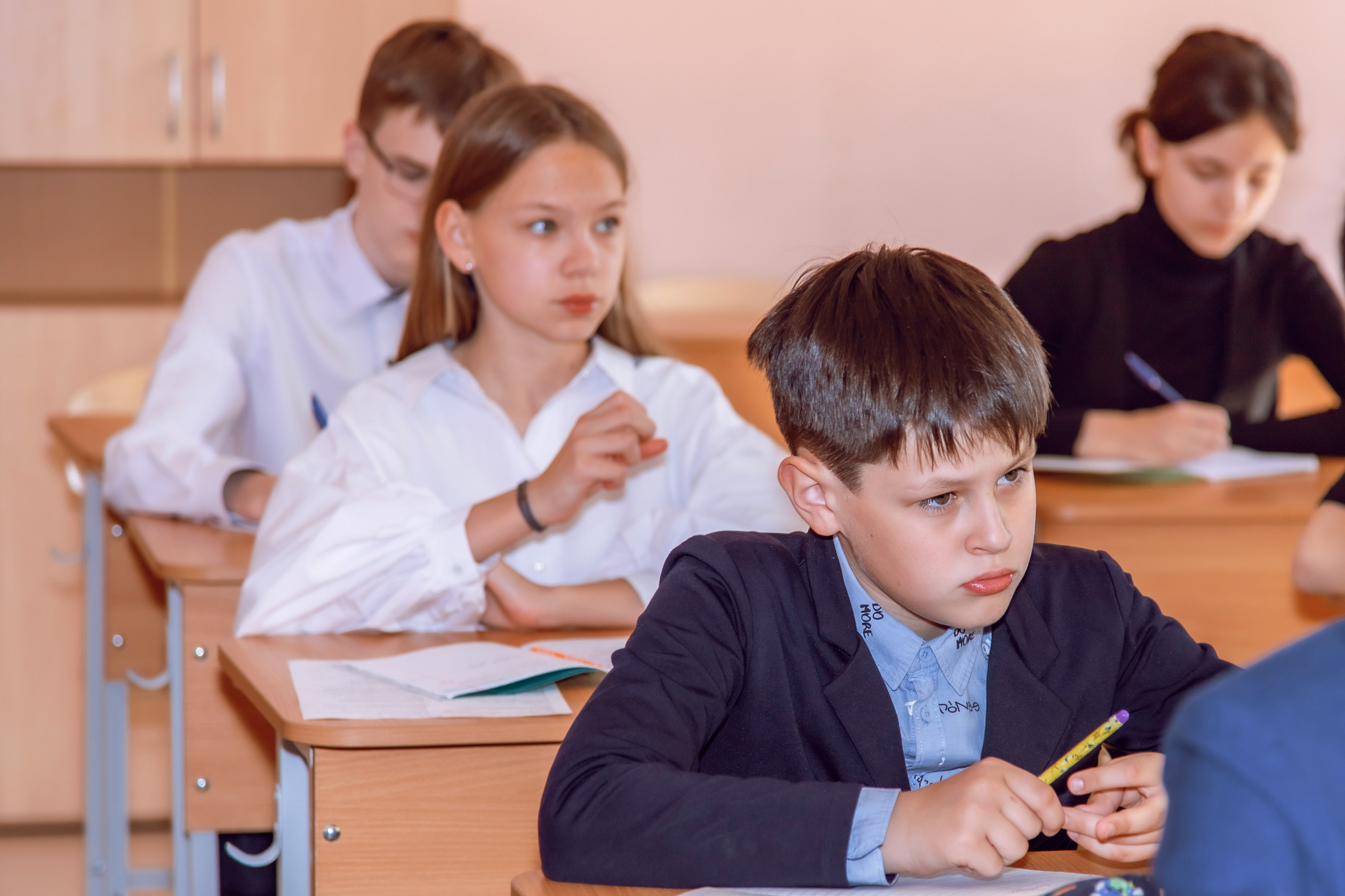 СТАРШИЕ КЛАССЫ. Фотограф Алина Лебедь