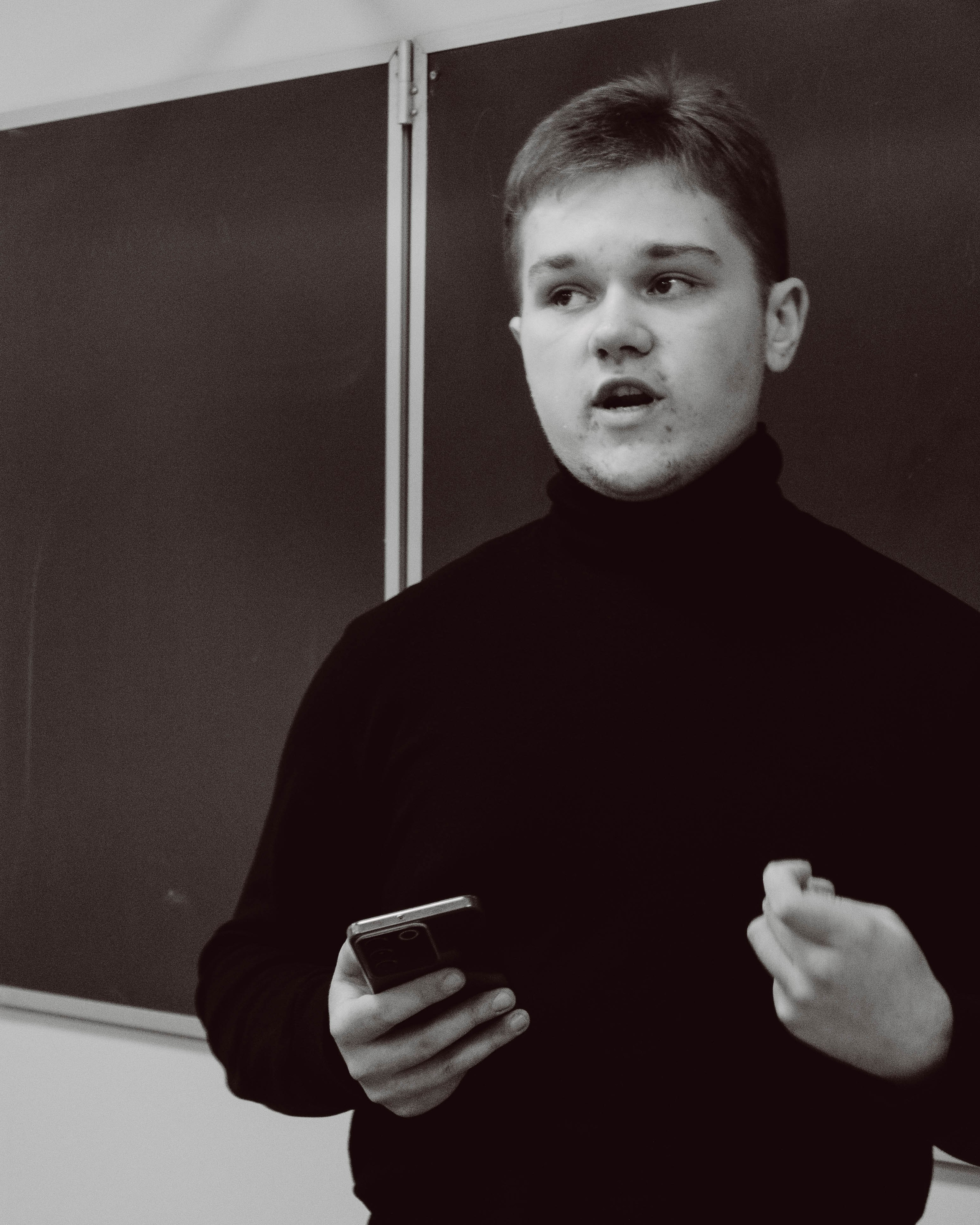 Премьерка. Клуб дебатов. Фотограф Валерия Пэун